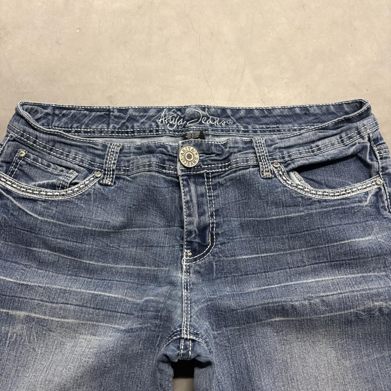 Vintage Crazy Vintage Y2K/2000s Baggy Flared Streetwear Essential Medium Blue wash Denim Jeans! Size US 34 / EU 50 - 2 Thumbnail