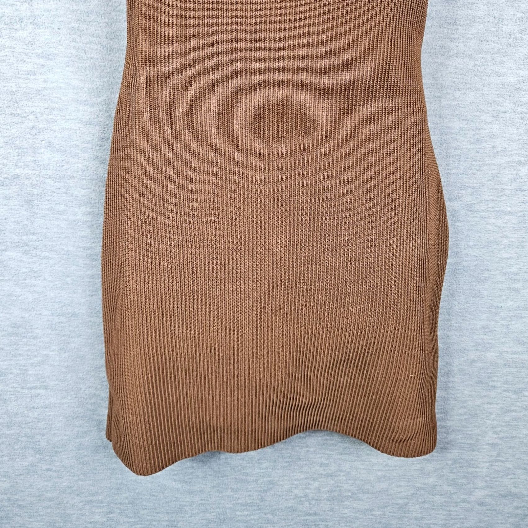 Aritzia Aritzia Babaton Brown Sculpt Ribbed Knit Cross Halter Mini Dress M Body Women Short Sleeve Seasonal All Size M / US 6-8 / IT 42-44 - 8 Thumbnail
