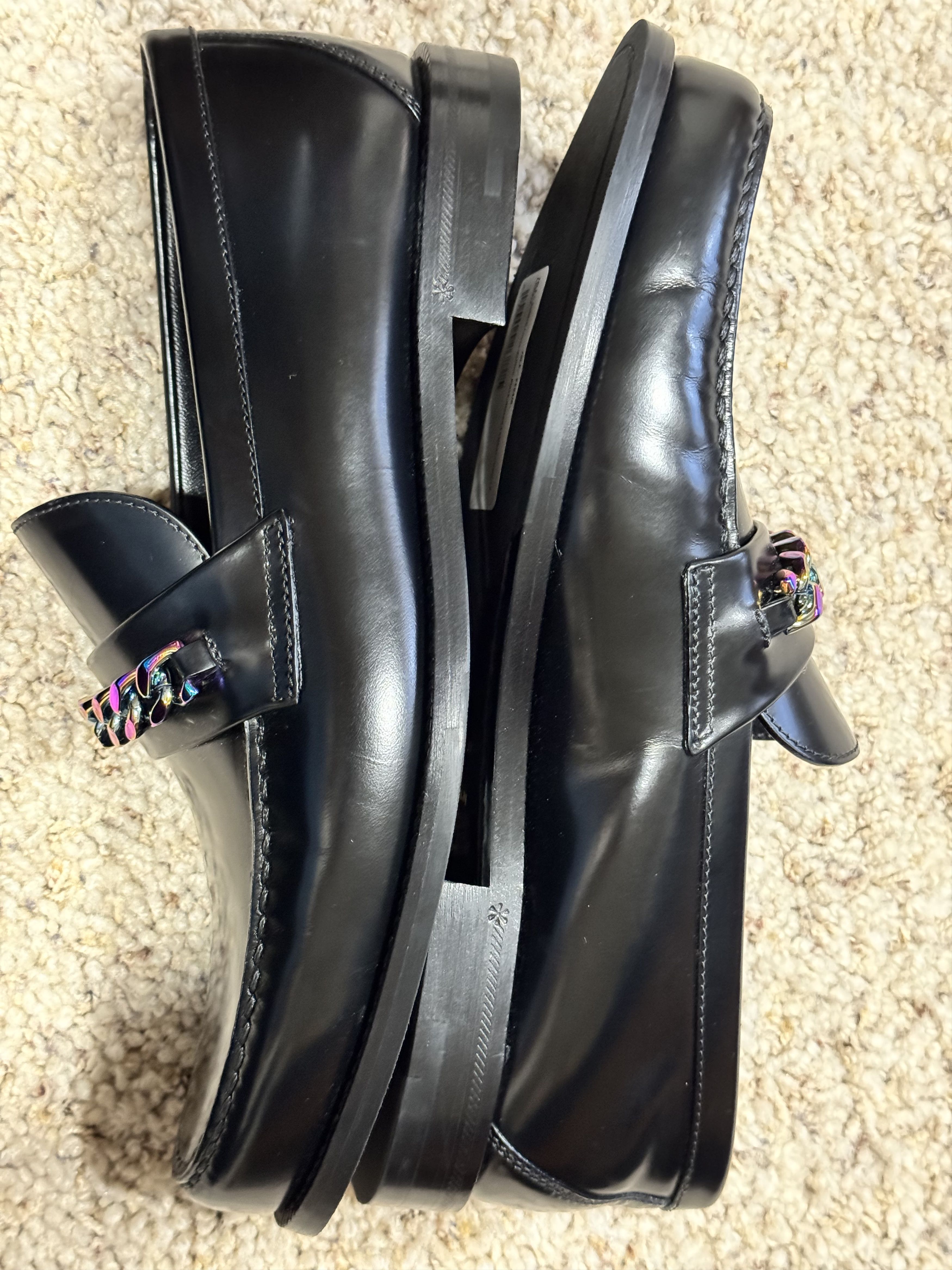 Louis Vuitton Black Glazed Leather Chain LV Loafers Size US 6 / EU 39 - 15 Thumbnail