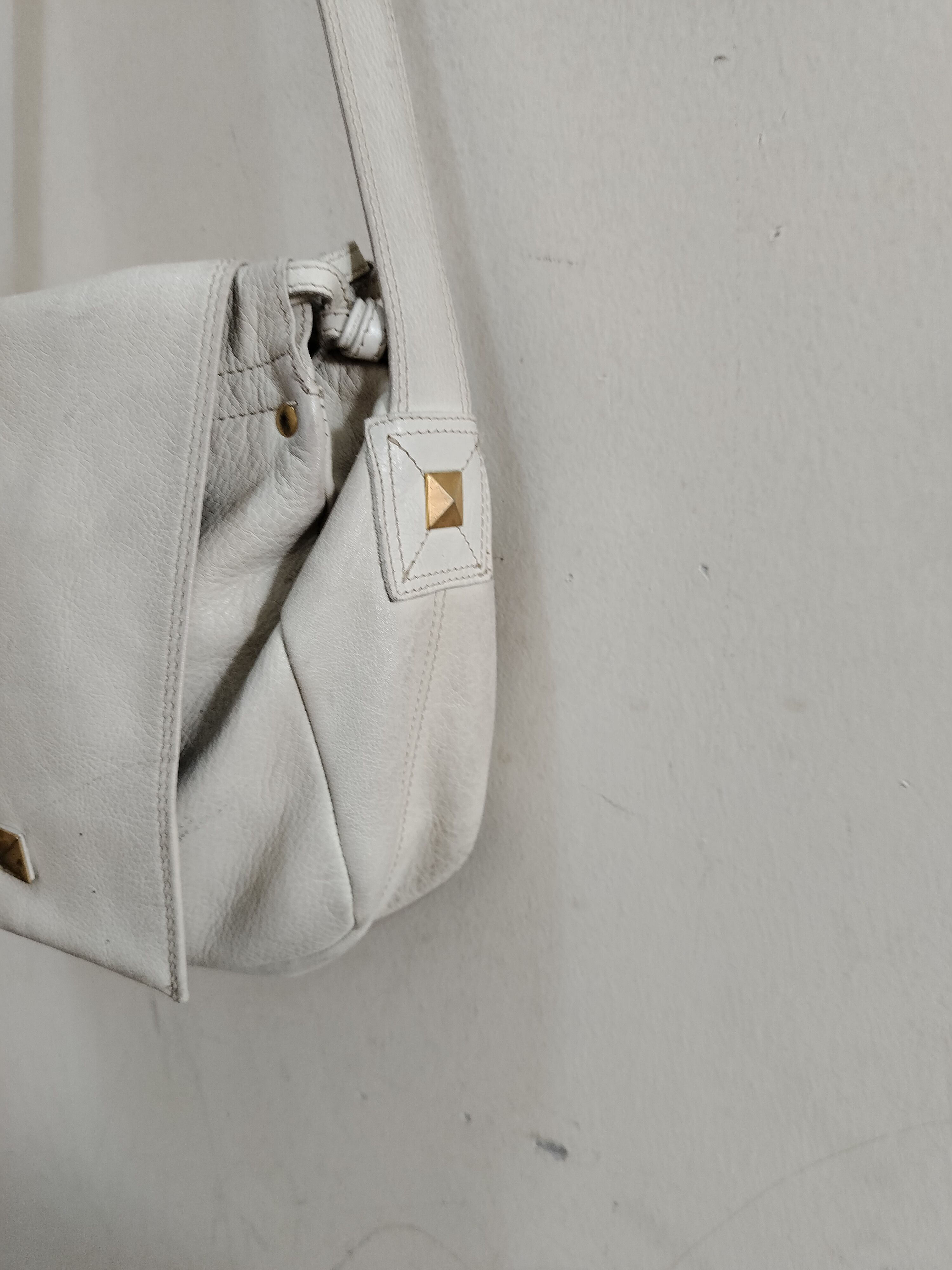 Givenchy Vintage Givenchy Life leather sling bag Size ONE SIZE - 5 Thumbnail