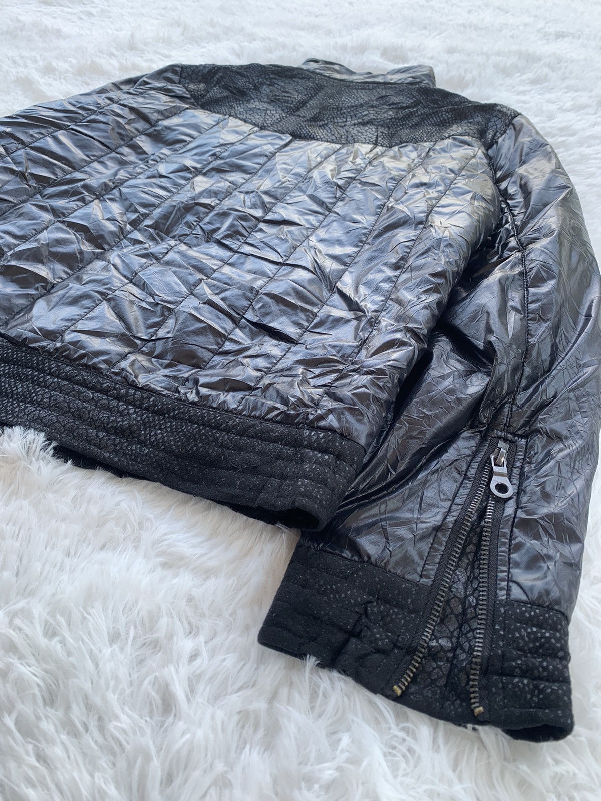 Japanese Brand Pythons Pattern Buckle Neck Puffer Jacket Size US M / EU 48-50 / 2 - 11 Thumbnail