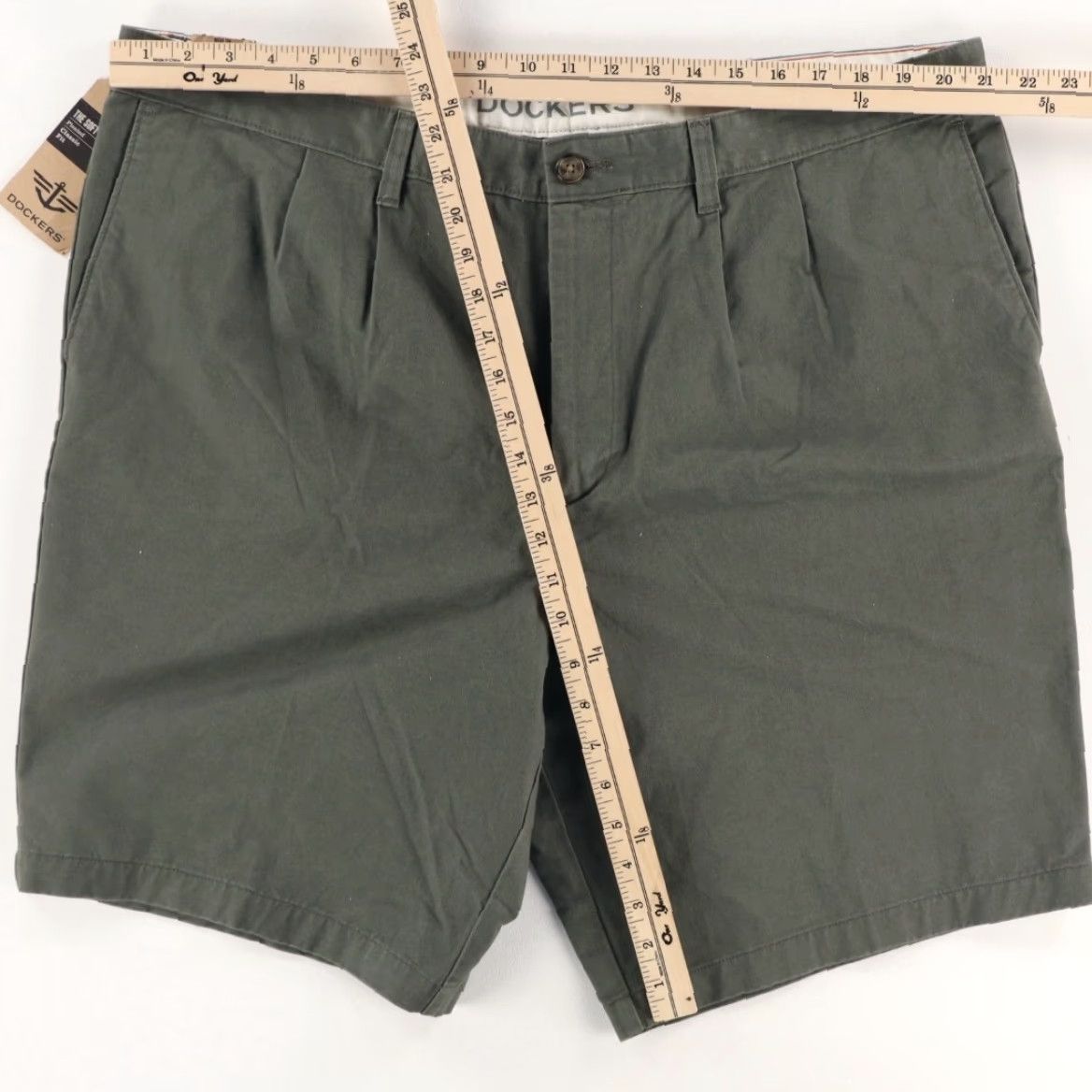 Dockers Dockers Pleated Soft Cotton Khaki Chino Shorts Green Men's 42 Size US 42 / EU 58 - 3 Thumbnail