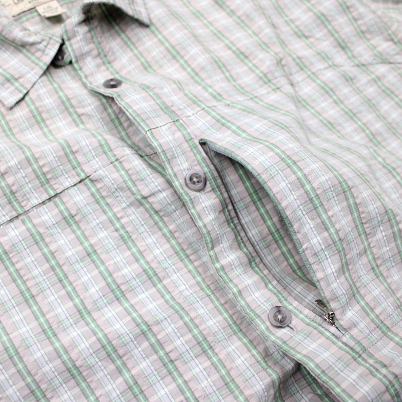 Vintage Cabela's Seersucker Shirt Mens Large Reg Green/Gray Plaid Short Sleeve Button Up Size US L / EU 52-54 / 3 - 6 Thumbnail