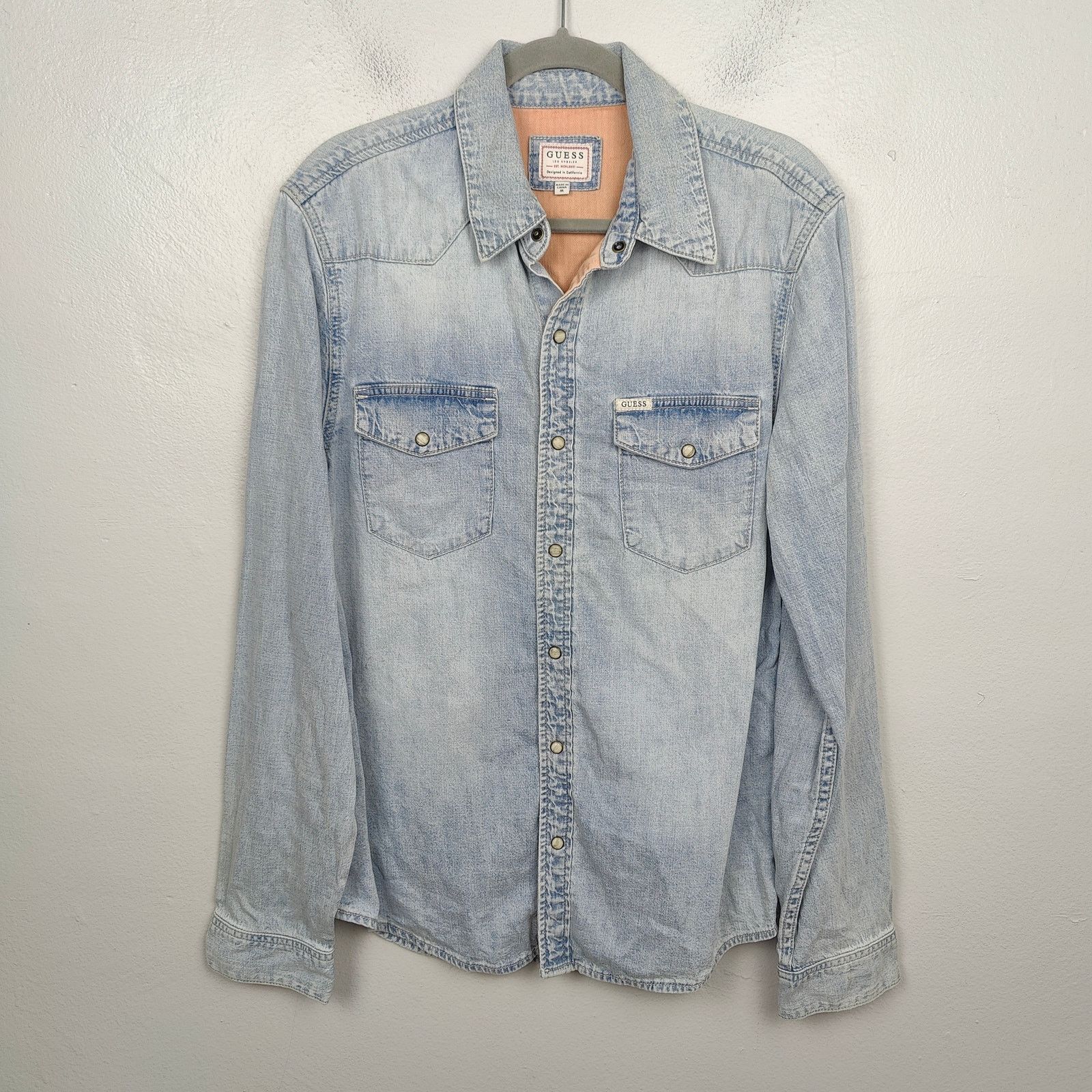 Guess Vintage Y2K Guess Denim Pearl Snap Shirt Mens Medium Size US M / EU 48-50 / 2 - 1 Thumbnail