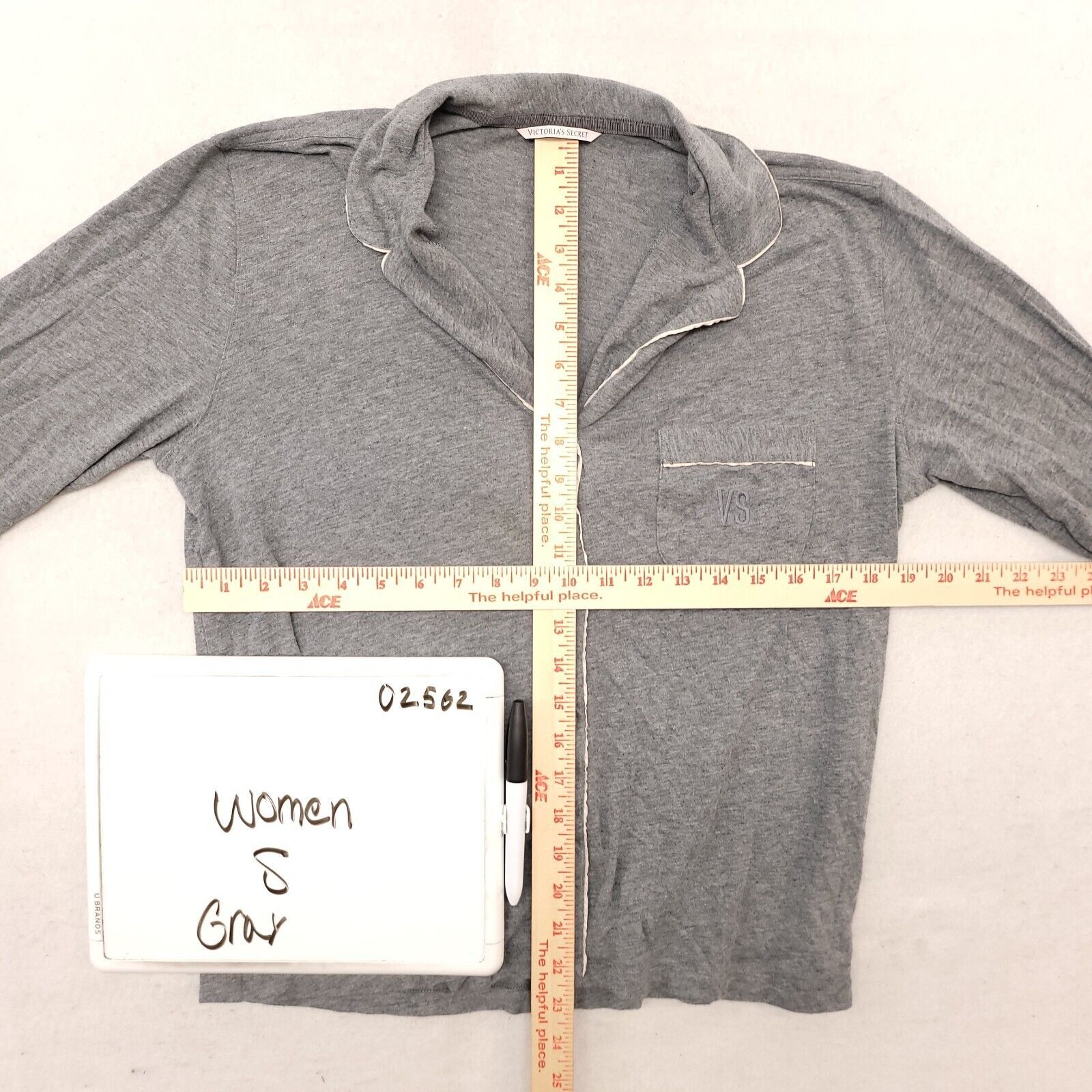 Victoria's Secret Victorias Secret Button Up Pajama Top Womens Size Small Gray Size ONE SIZE - 6 Thumbnail