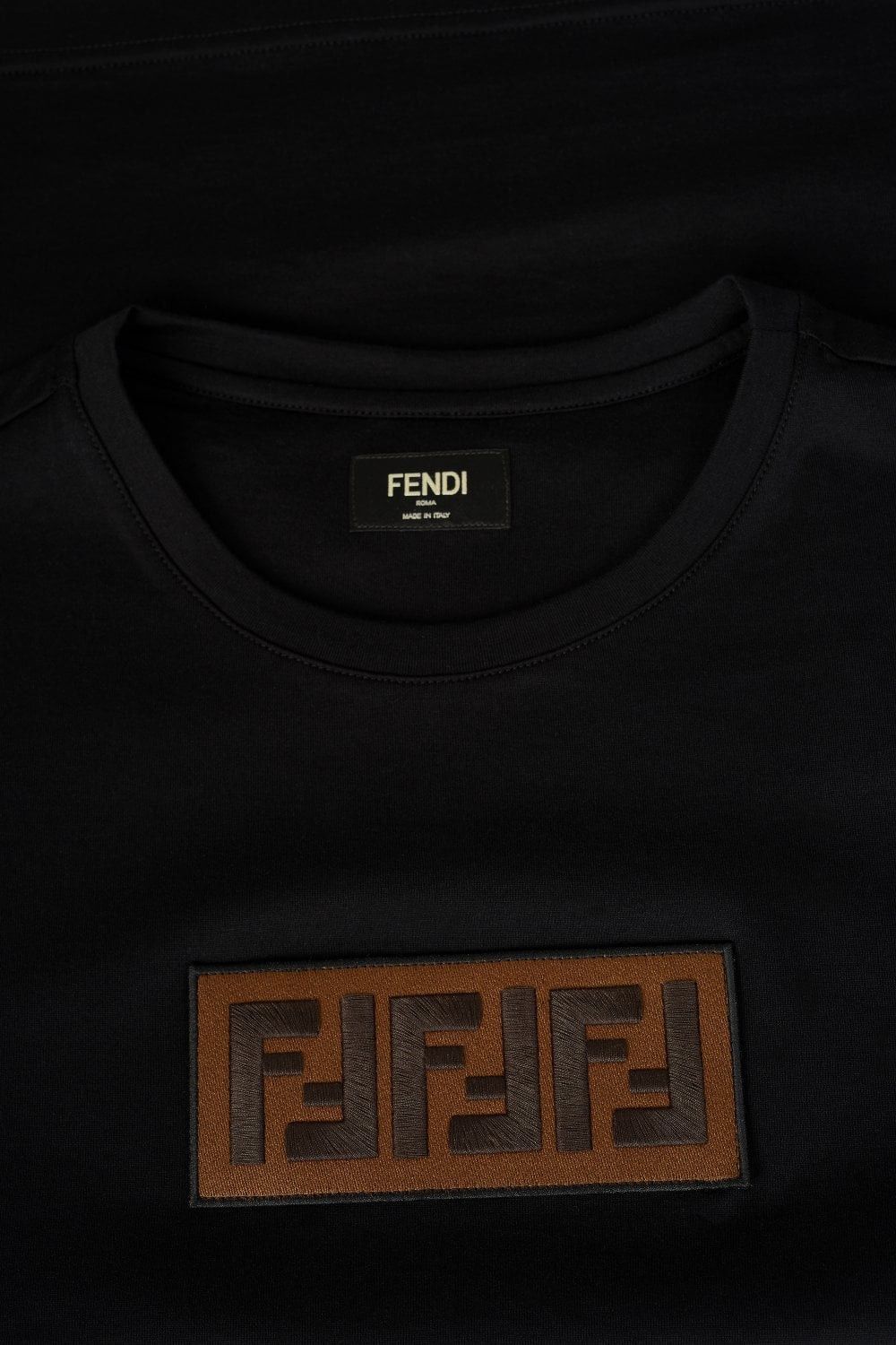 Fendi o1s1wg111224 Chest Panal FF Logo T-Shirt in Black Size US L / EU 52-54 / 3 - 3 Thumbnail