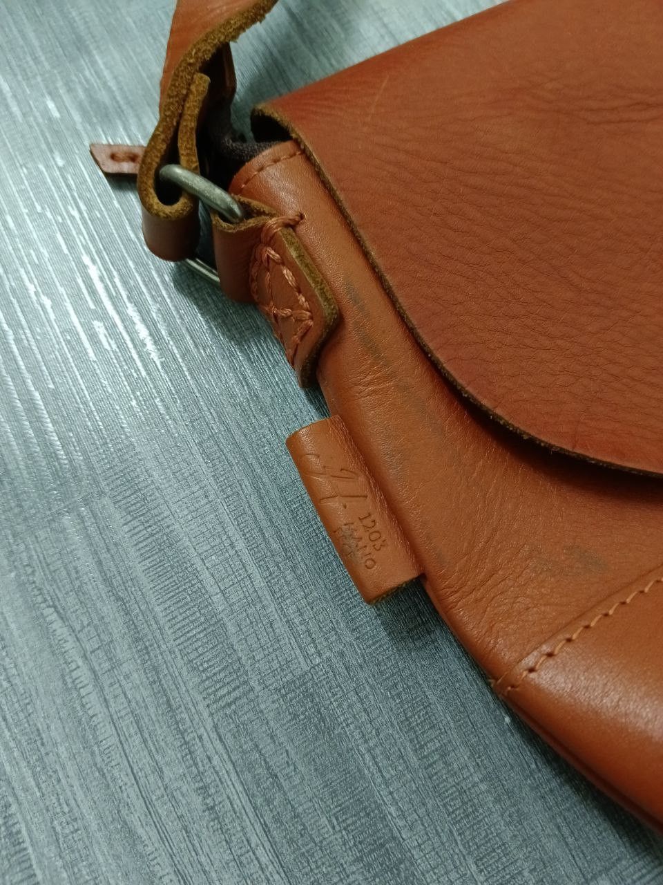 Leather H. 1203 MANO FECE LEATHER SLING/CROSSBODY Size ONE SIZE - 8 Thumbnail