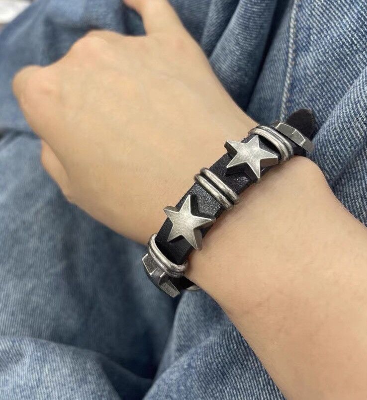 Japanese Brand × Jewelry Y2K punk rock retrostar studded leather bracelet Size ONE SIZE - 3 Thumbnail