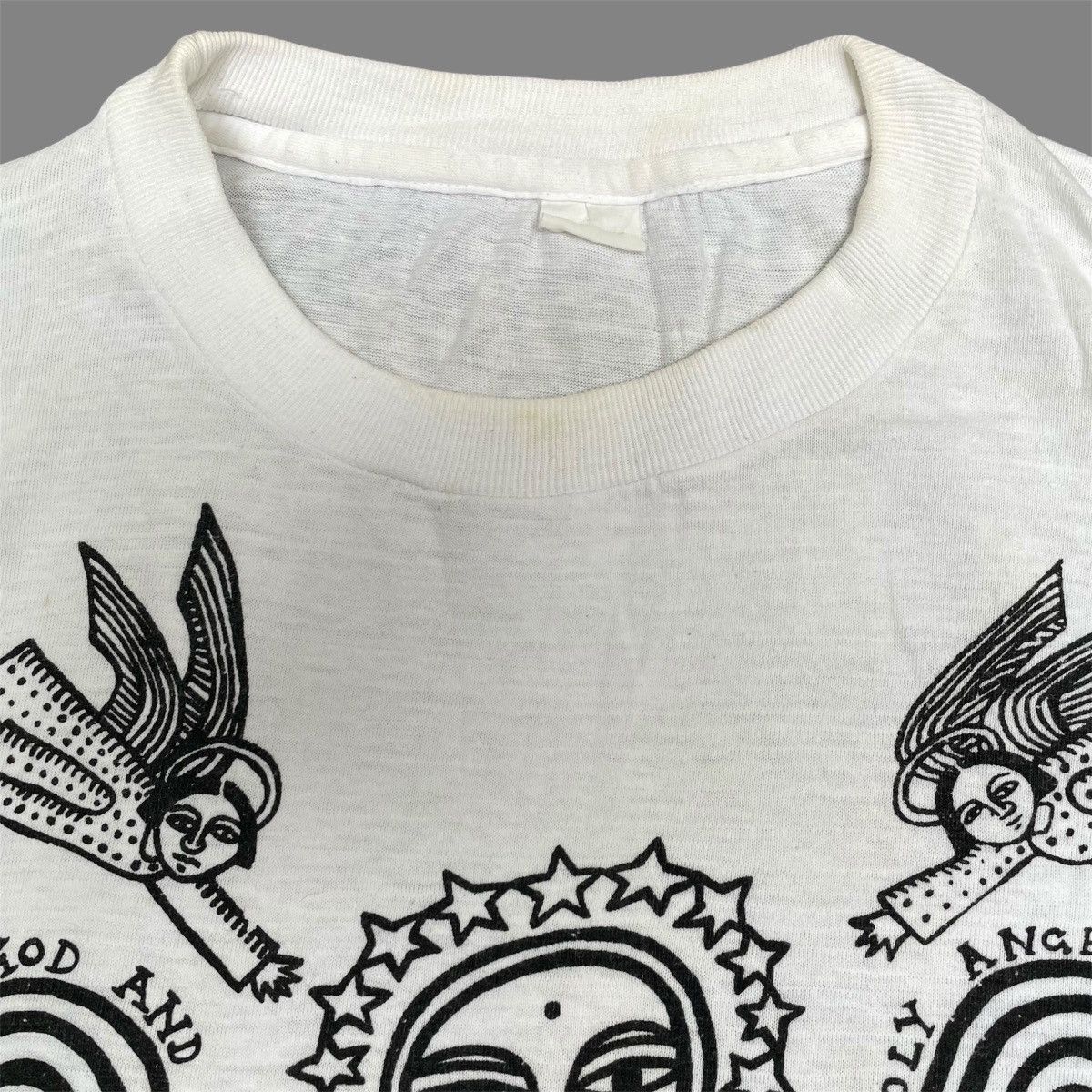 Vintage Vintage God and his band of holy angels Graphic t shirt Size US L / EU 52-54 / 3 - 4 Thumbnail