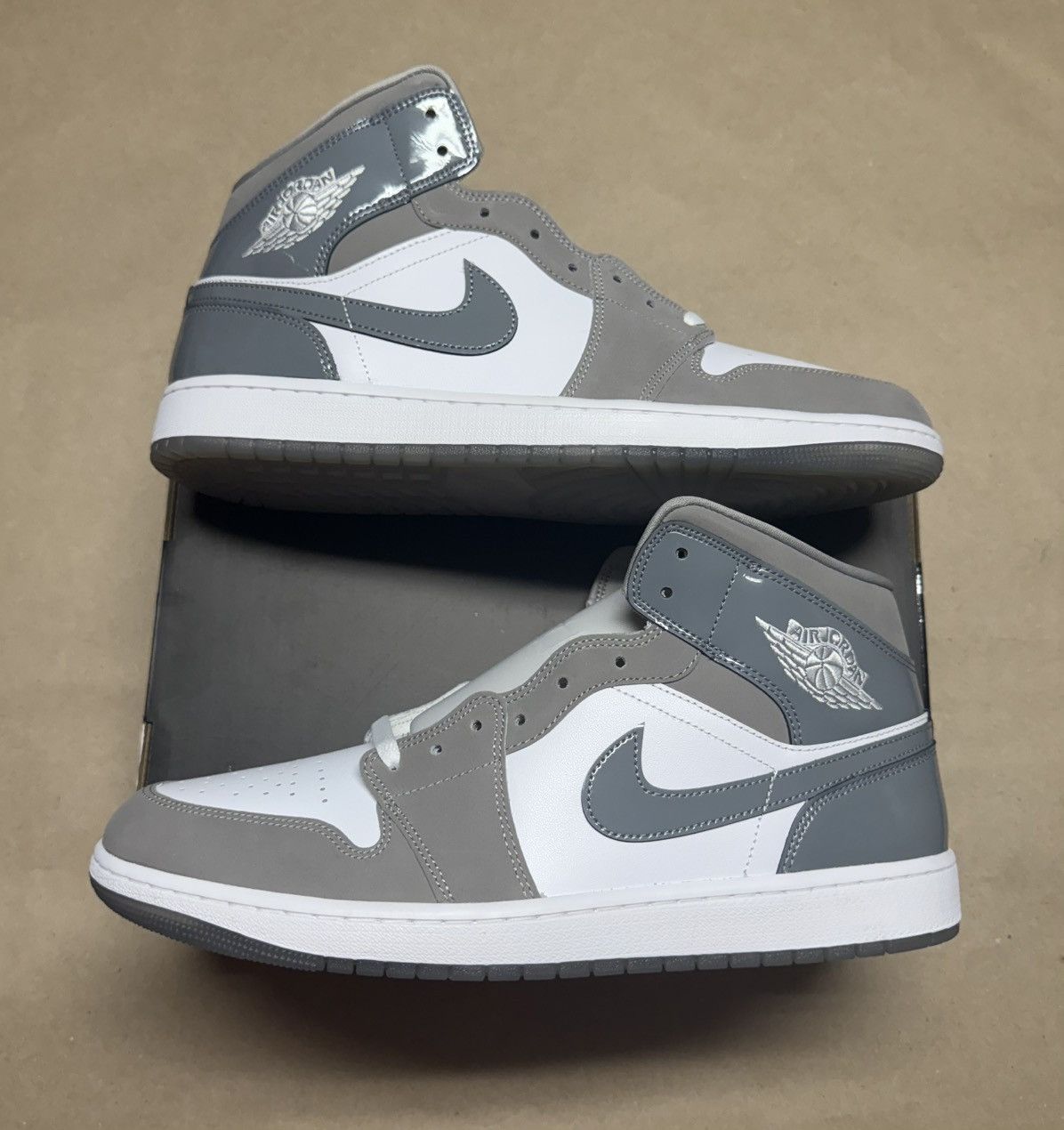 Nike Air Jordan 1 Mid Retro SE Patent Cool Grey Mens size 14