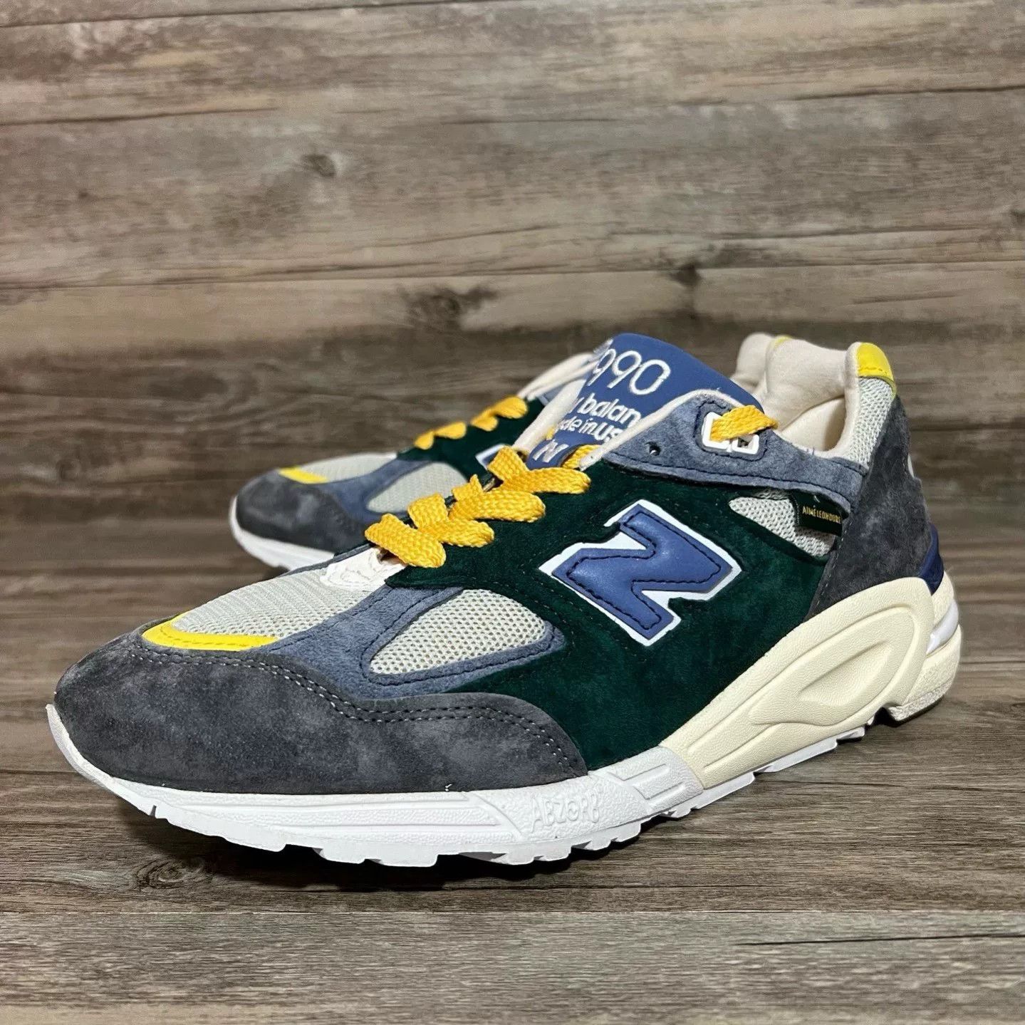New Balance New Balance Yellow Lowtop Sneakers M Men Size US 10 / EU 43 - 1 Thumbnail