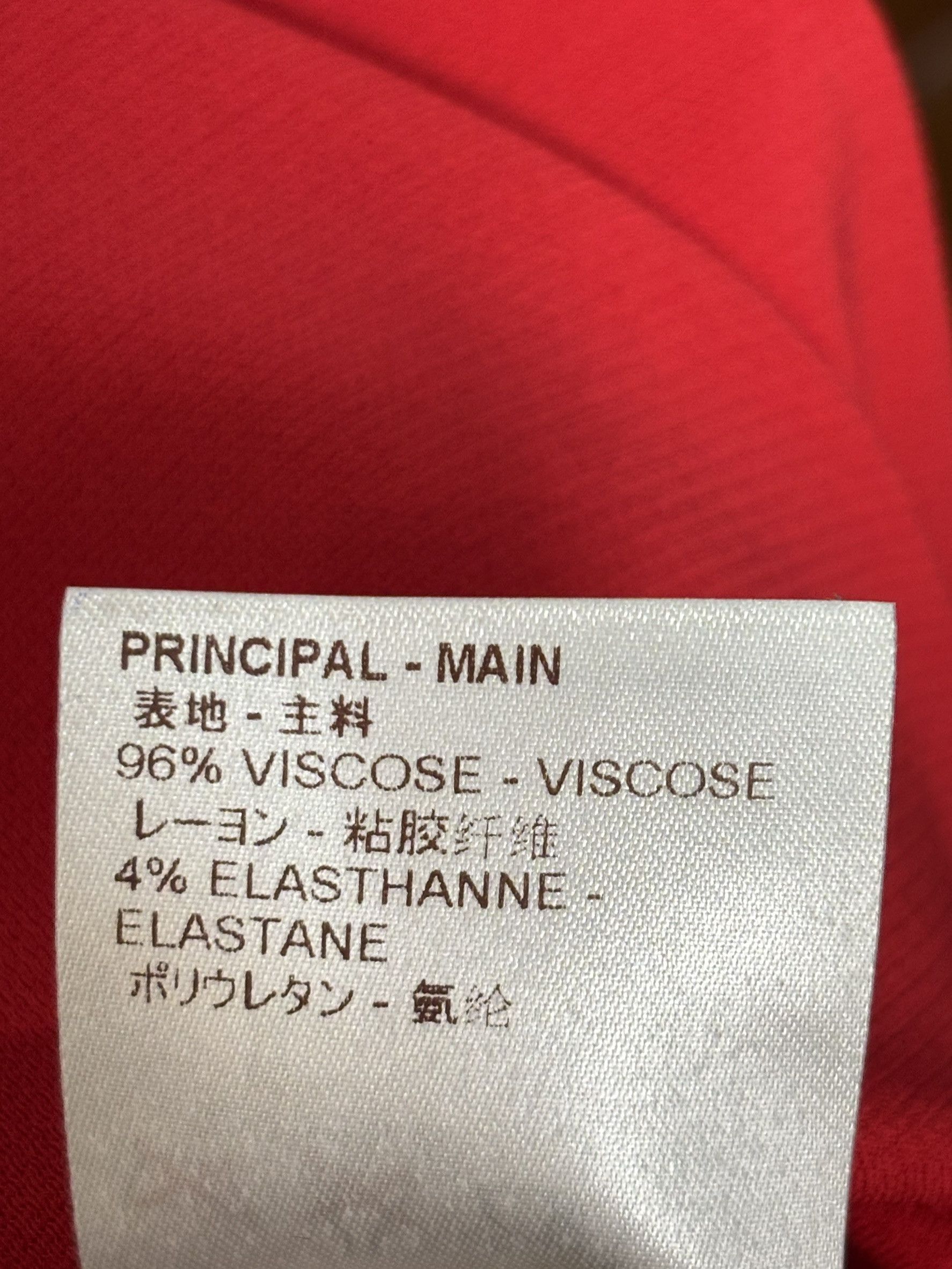 Louis Vuitton Louis Vuitton Red Asymmetrical Skirt Size 30" / US 8 / IT 44 - 4 Thumbnail
