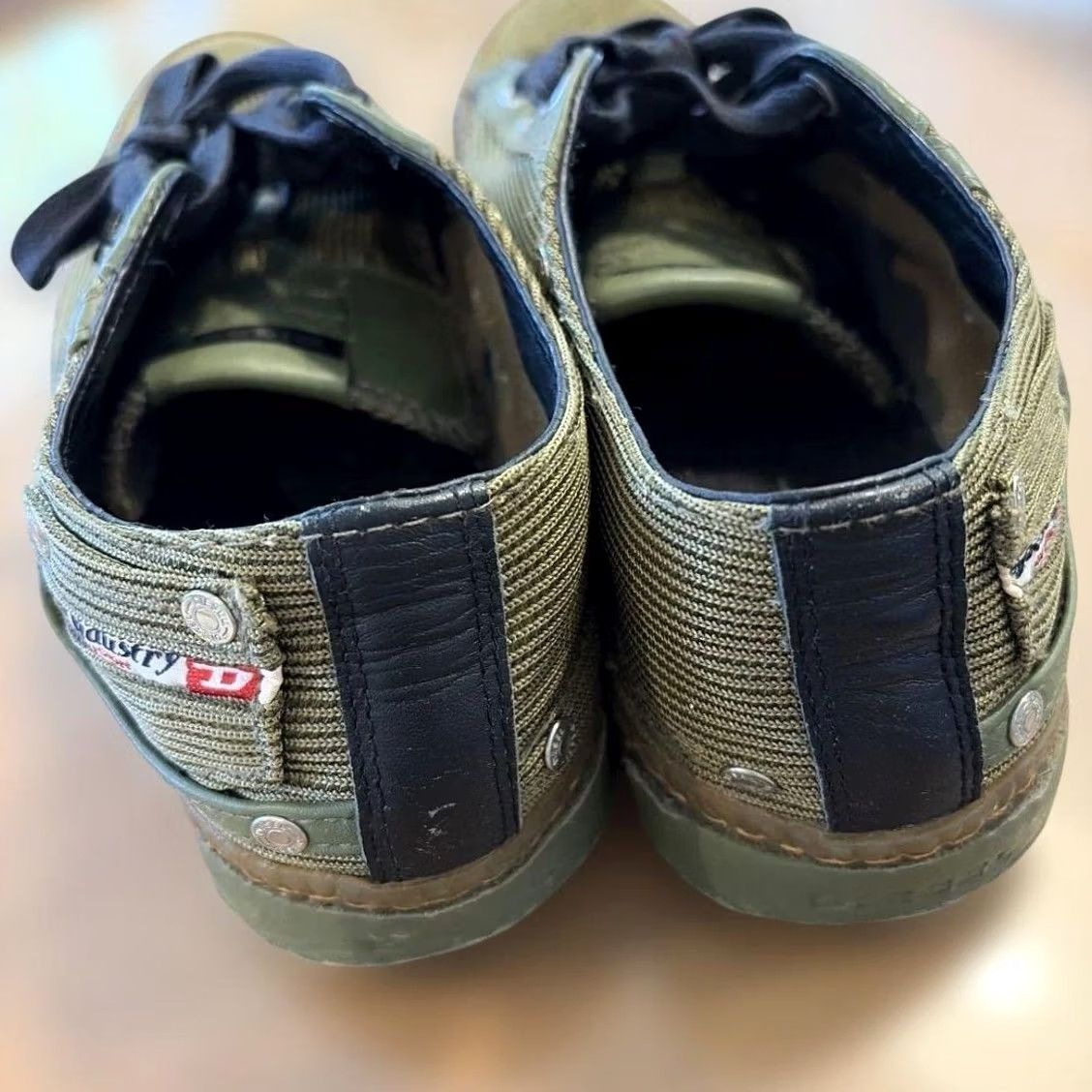 Diesel VINTAGE Diesel Men 8.5US Sneakers Casual Stylish Olive Green Canvas Suede 90s 00s Size US 9 / EU 42 - 2 Thumbnail