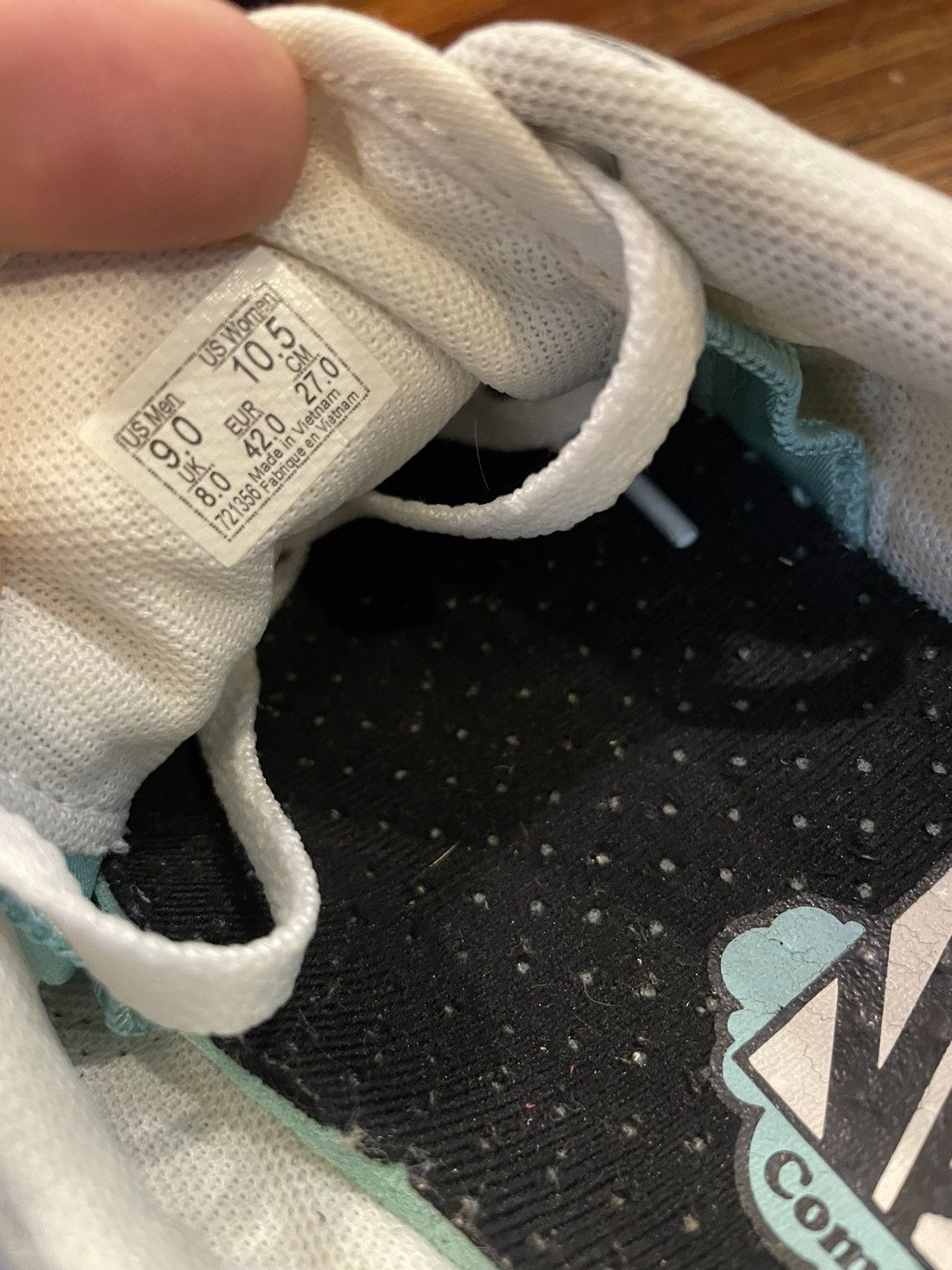 Vans Vans ComfyCush Era 'All Over Logo - Marshmallow' Size US 9 / EU 42 - 9 Thumbnail