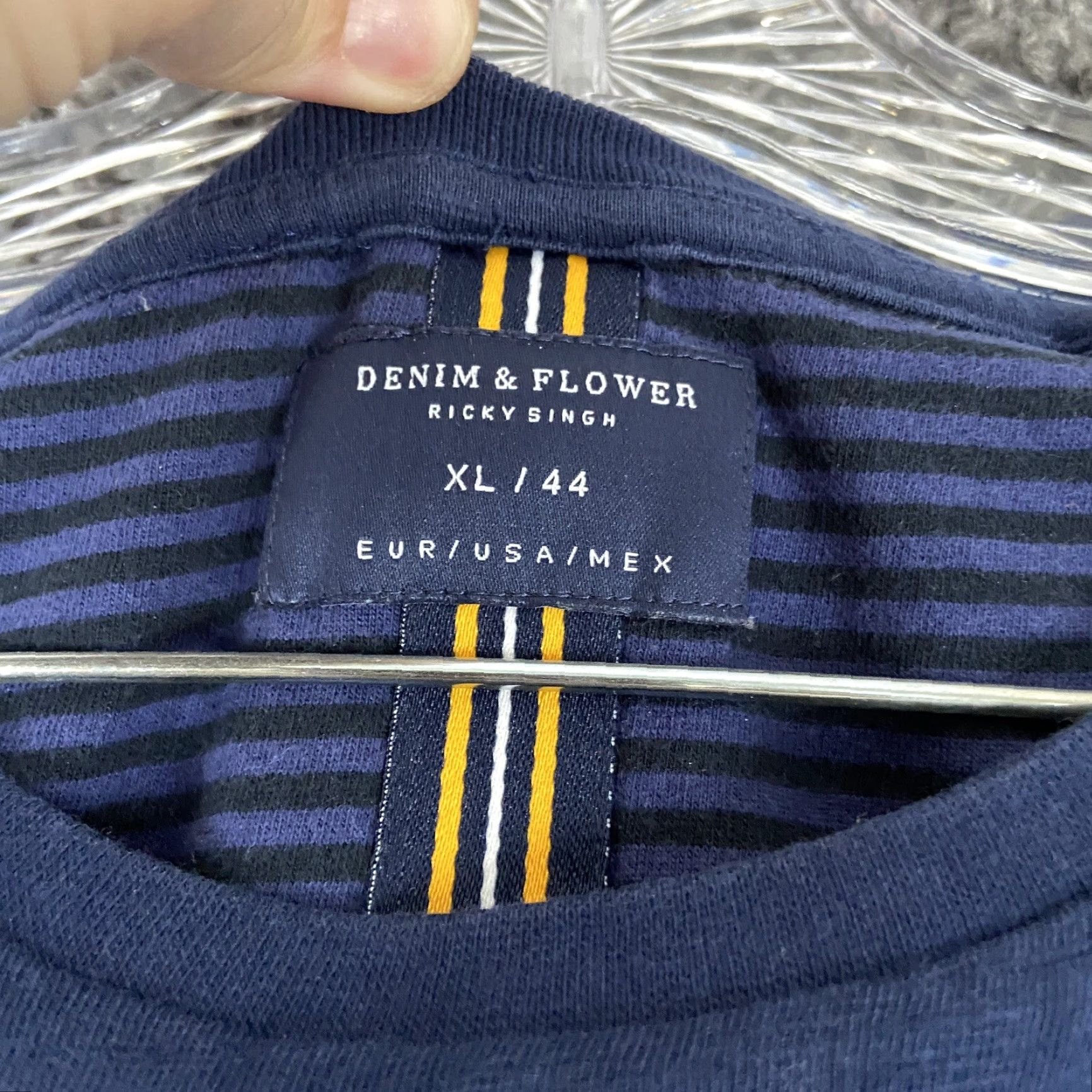 Denime DENIM & FLOWER Shirt T Shirt Striped Front Pocket Men XL Blue Flower Pattern Mens XL Size US 36 / EU 52 - 6 Thumbnail