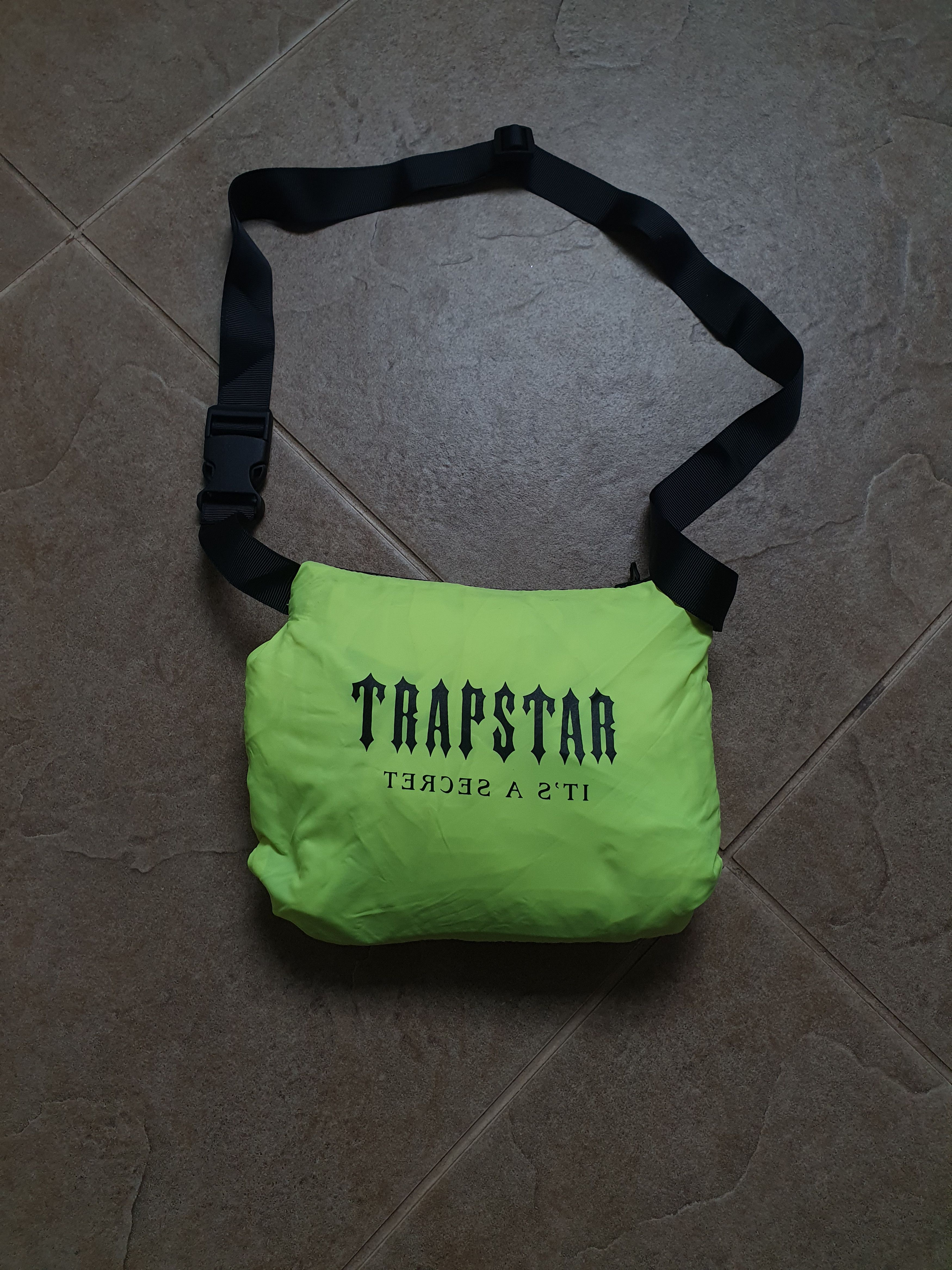 Trapstar London Trapstar windbreaker Nylon size L jacket raincoat Size US L / EU 52-54 / 3 - 3 Thumbnail