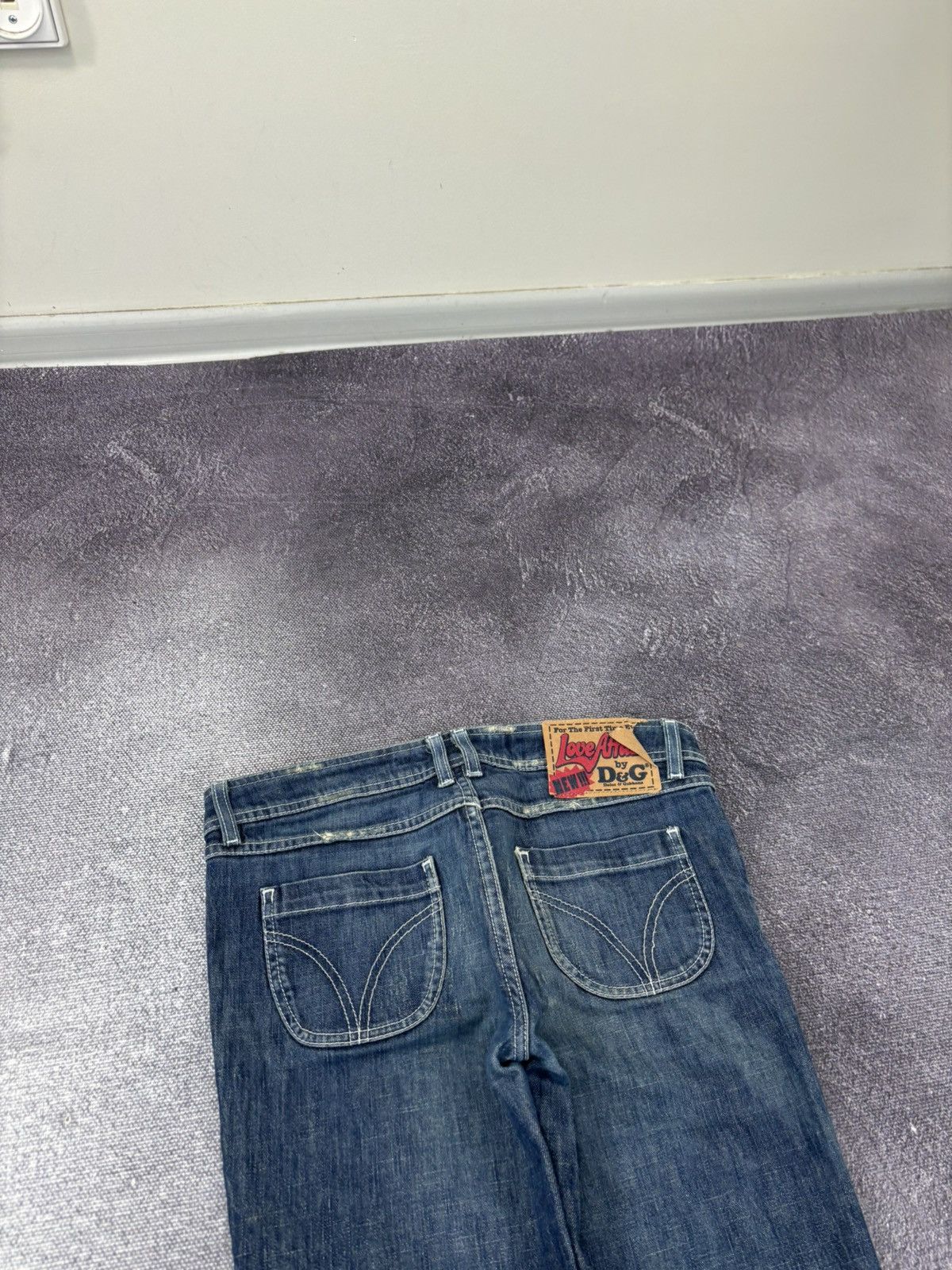 Dolce & Gabbana Vintage Dolce & Gabbana Glamour Women’s Cropped Denim Jeans Size 26" / US 2 / IT 38 - 18 Thumbnail