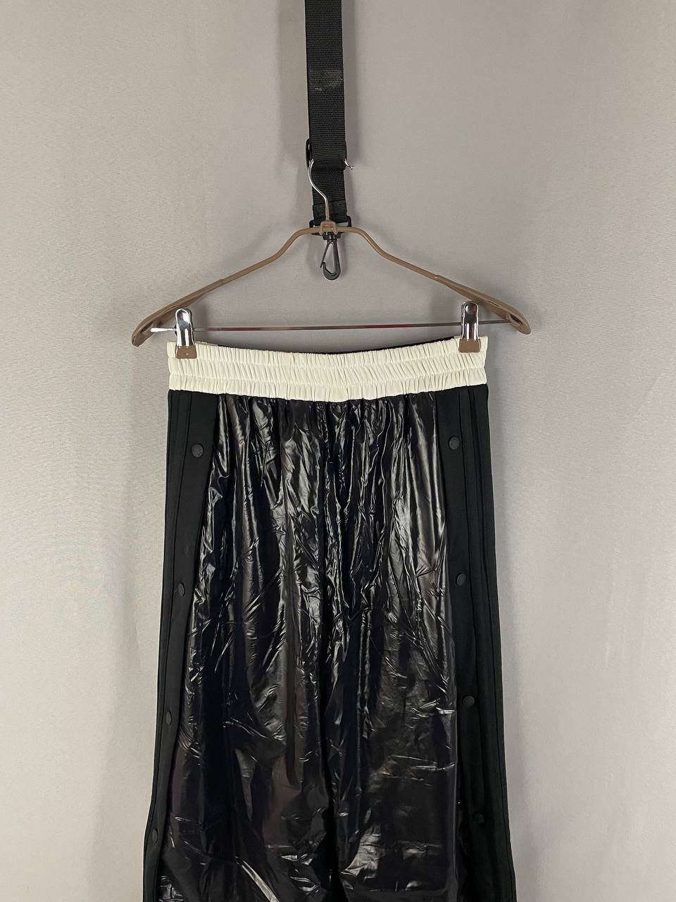 Adidas × Moncler Moncler x Adidas Sweatpants Pants Black Size US 30 / EU 46 - 10 Thumbnail