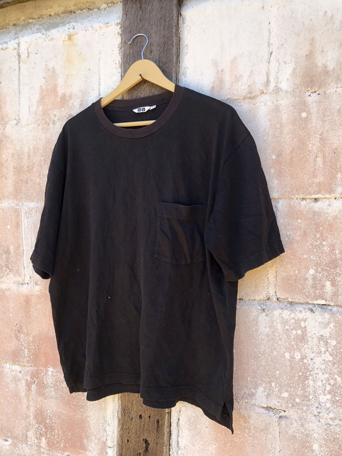 Uniqlo Uniqlo U Plain Pocket T Shirt Size US XL / EU 56 / 4 - 3 Thumbnail