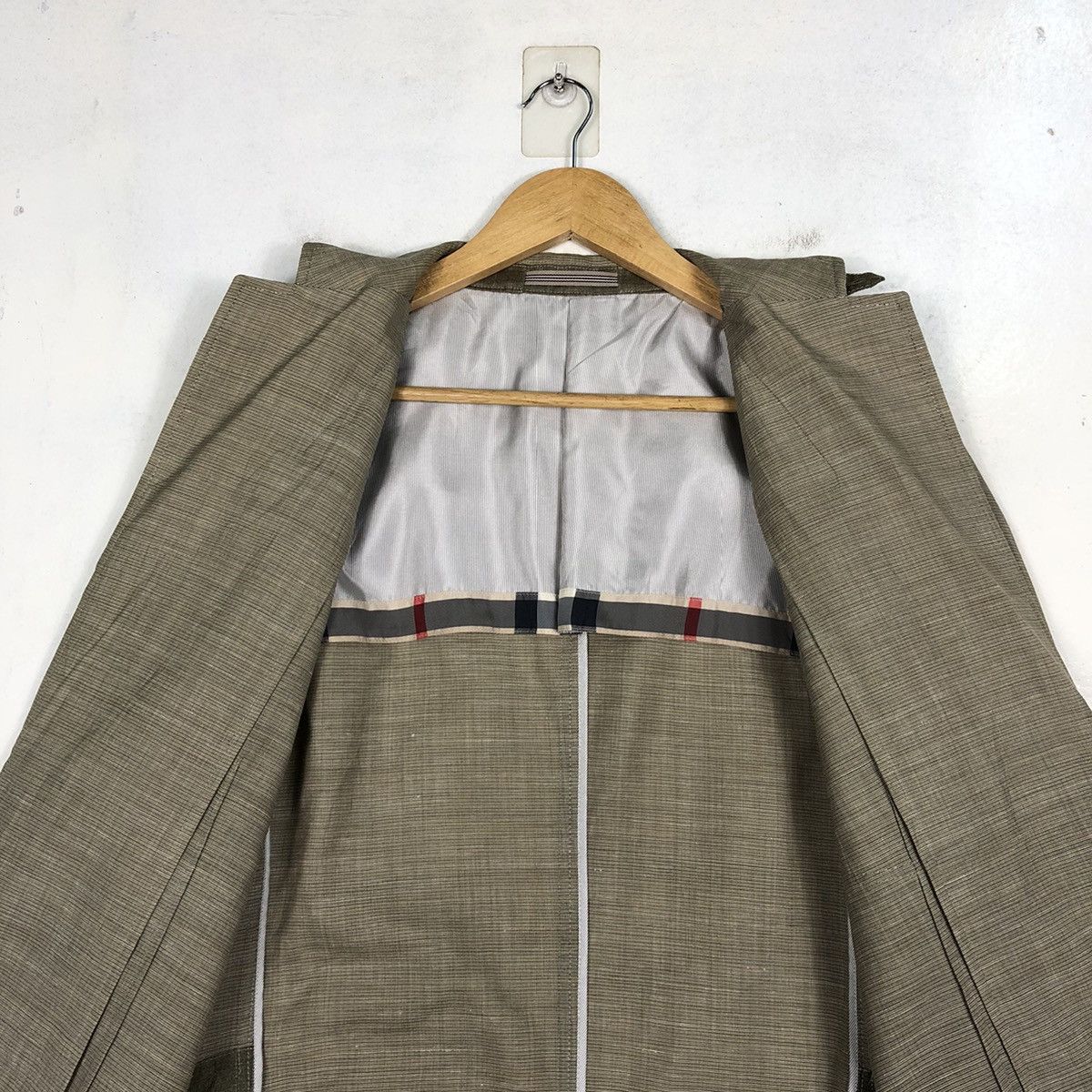 Burberry ❤️‍🔥SEND OFFER❤️‍🔥 BURBERRY COATS Size US L / EU 52-54 / 3 - 12 Thumbnail