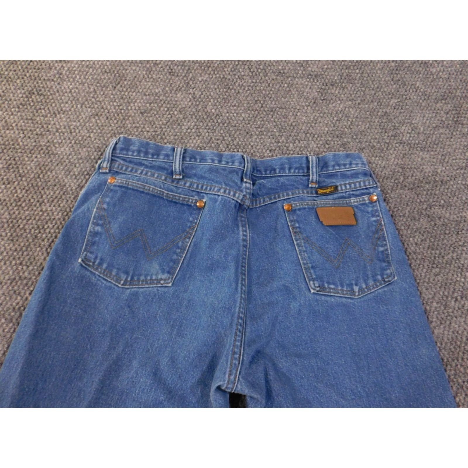 Wrangler Wrangler Jeans Mens Regular 32x29 Denim Straight 13MWZ Cowboy Light Blue Cotton Denim Zipper Pockets Size US 32 / EU 48 - 6 Thumbnail