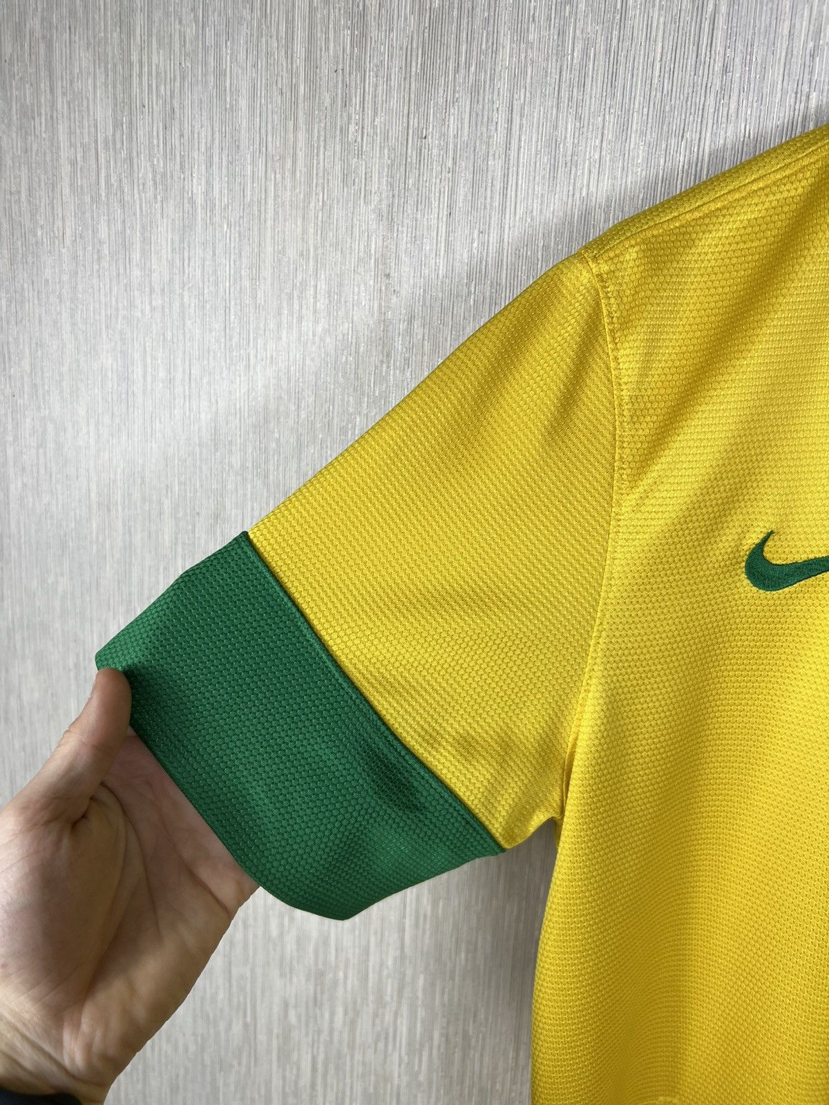 Nike Vintage Nike Brazil y2k 2012/13 home jersey tee 11 Neymar jr Size US S / EU 44-46 / 1 - 8 Thumbnail