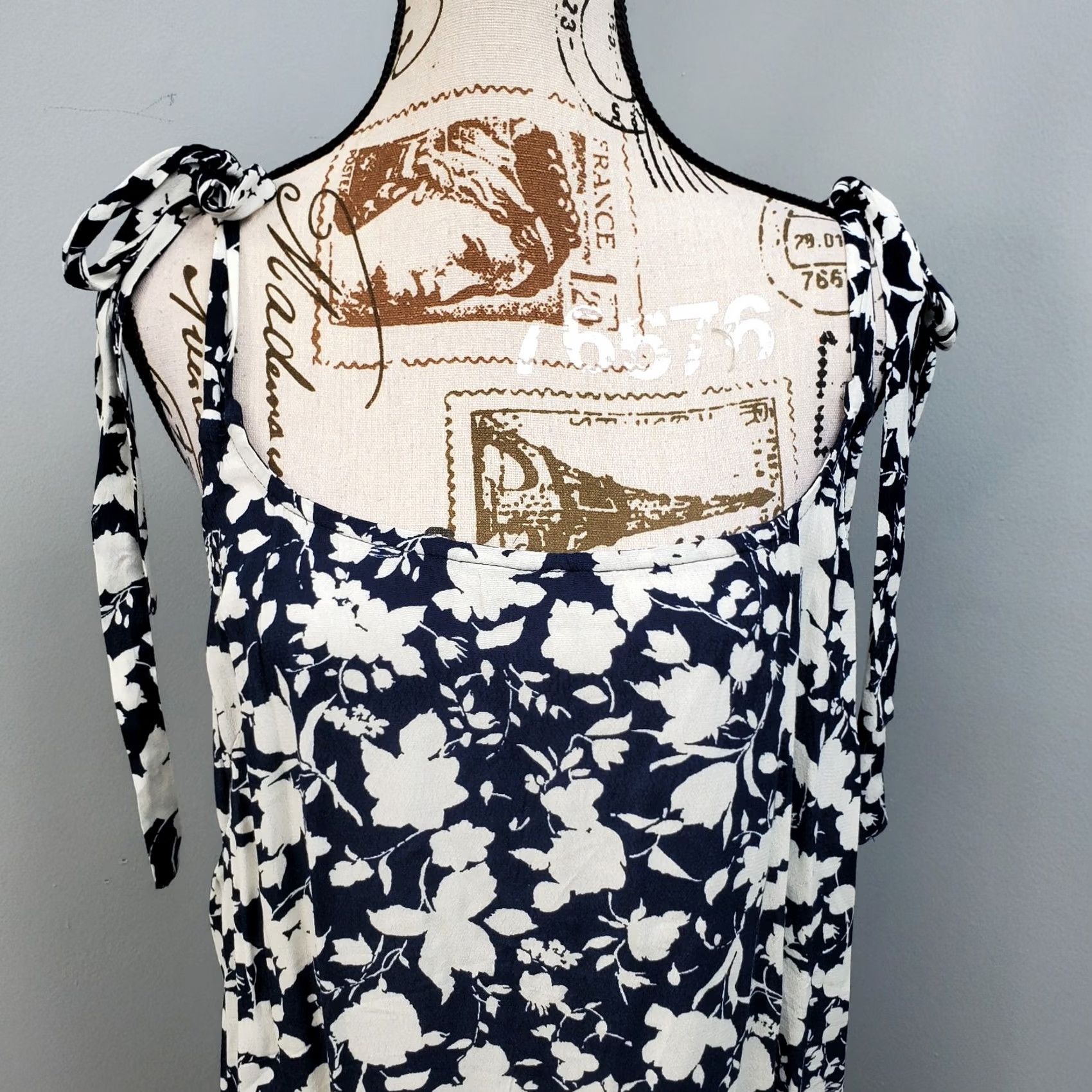 Vintage Free Assembly Maxi Dress Womens Size XL Navy White Floral Tie Straps Backless Sleeveless 50" Length Size XL / US 12-14 / IT 48-50 - 6 Thumbnail