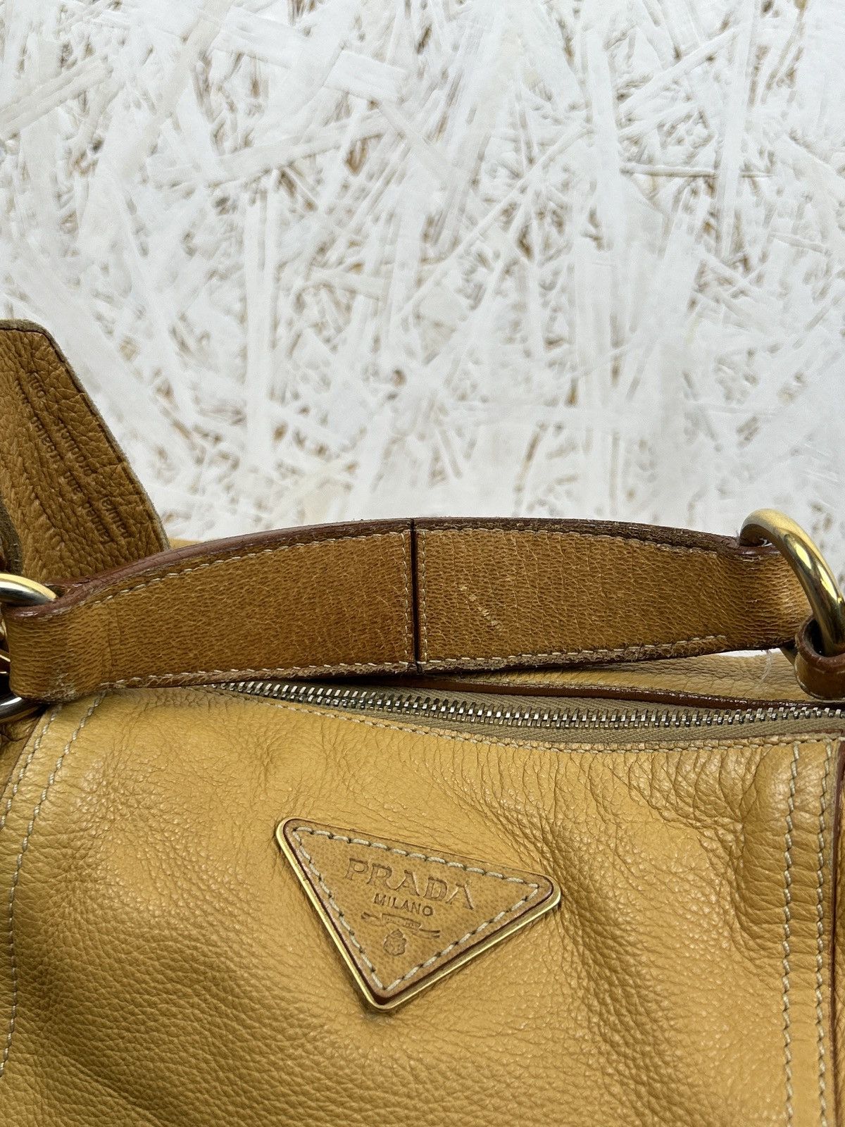 Prada Prada Deerskin Leather Handbag Shoulder Bag Size ONE SIZE - 18 Thumbnail