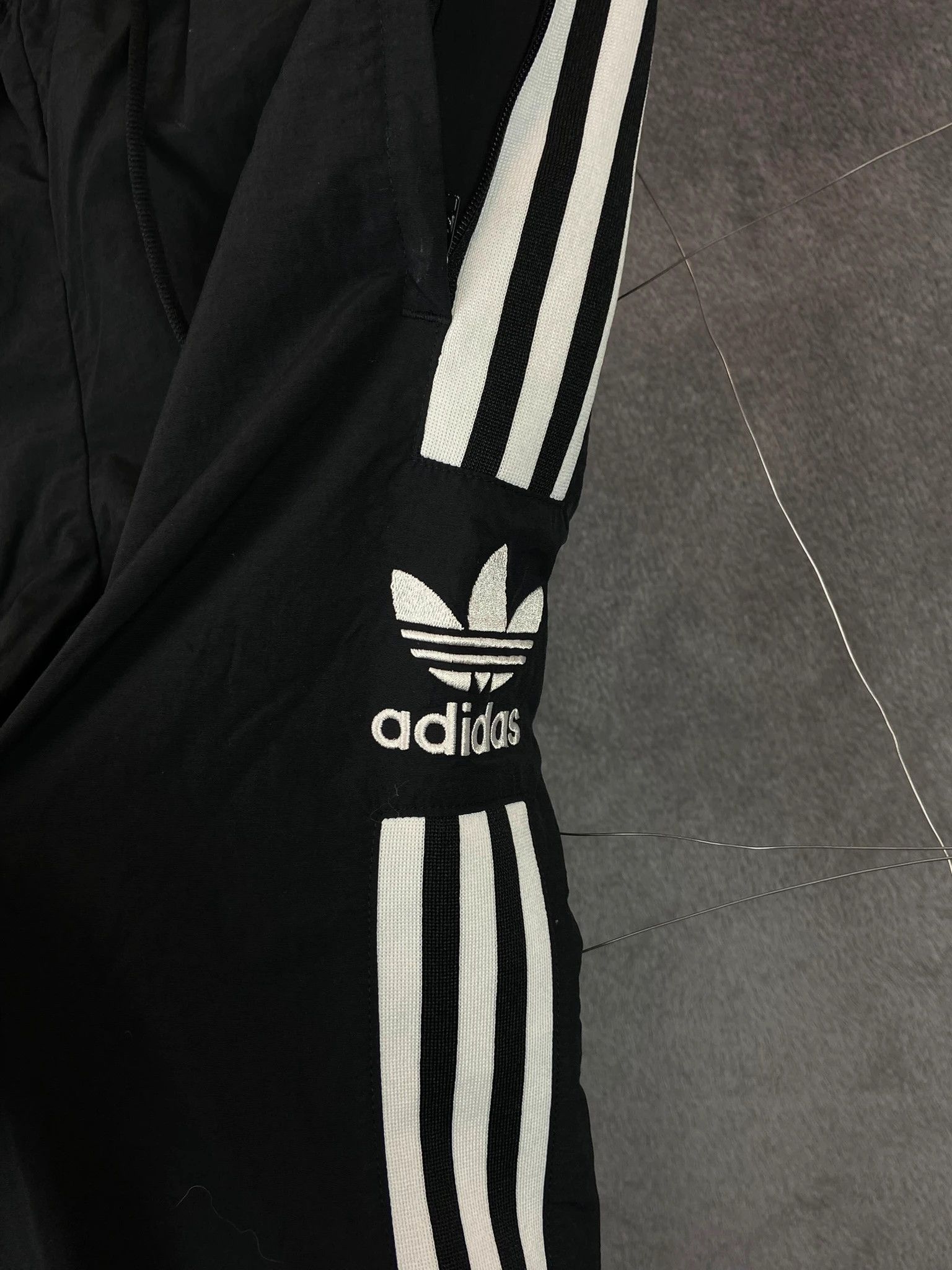 Adidas Pants Adidas Vintage Streetwear Y2K High End Size US 34 / EU 50 - 2 Thumbnail