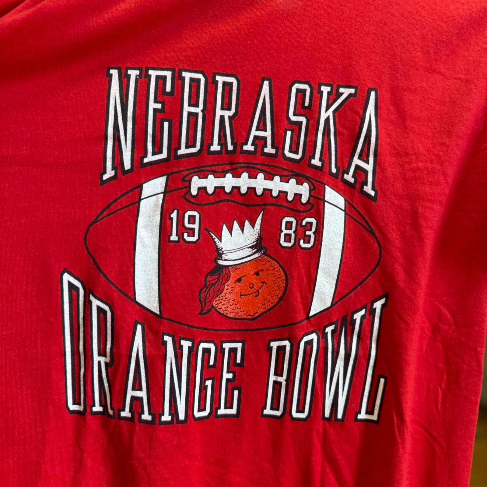 Vintage Vintage 1983 Nebraska Huskers Orange Bowl Football T-Shirt Size US M / EU 48-50 / 2 - 3 Thumbnail