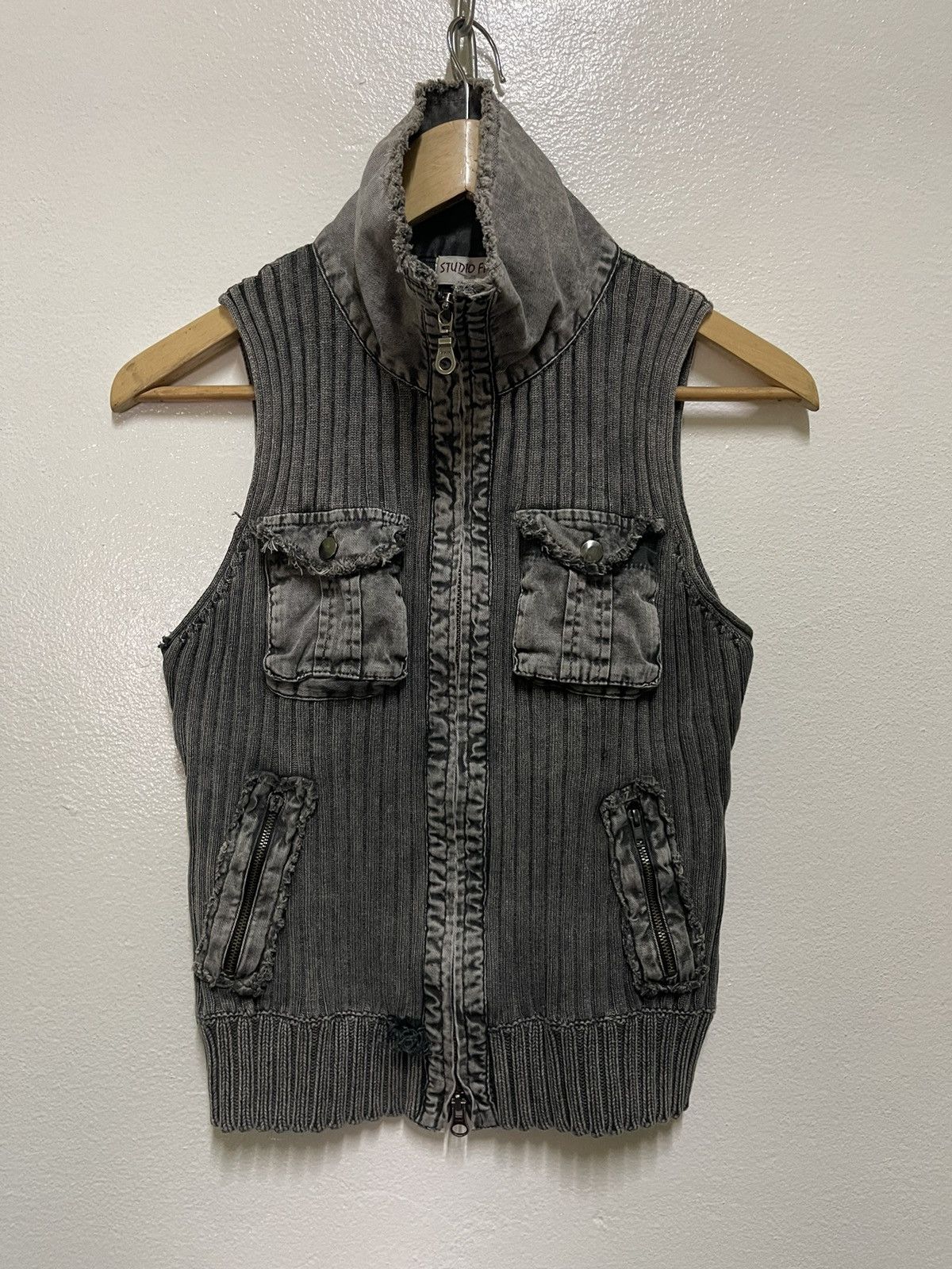 Japanese Brand Studio Five Distressed Sleeveless Zipper Stretch Sweater Size S / US 4 / IT 40 - 1 Thumbnail