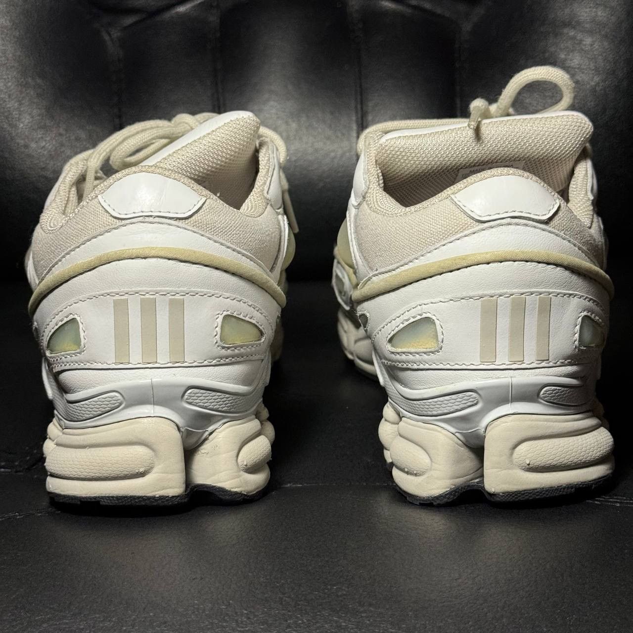 Adidas × Raf Simons Adidas Raf Simons Ozweego Cream White Size US 7 / EU 40 - 2 Thumbnail