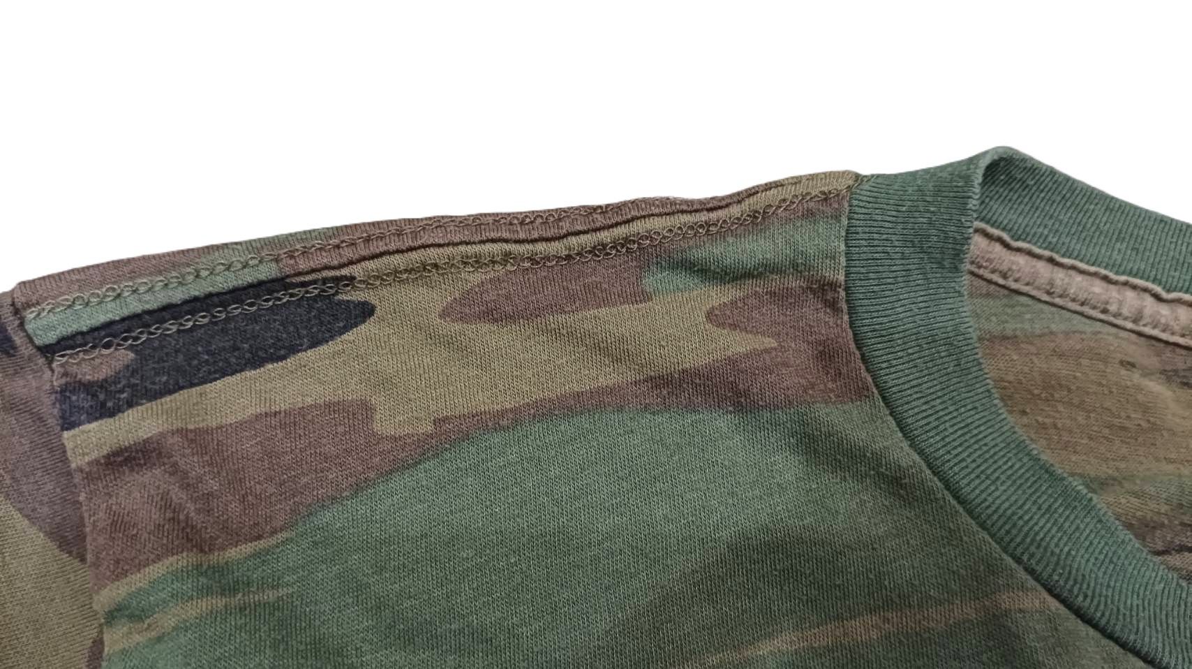 Other 90s vintage camo t shirt Size US L / EU 52-54 / 3 - 5 Thumbnail