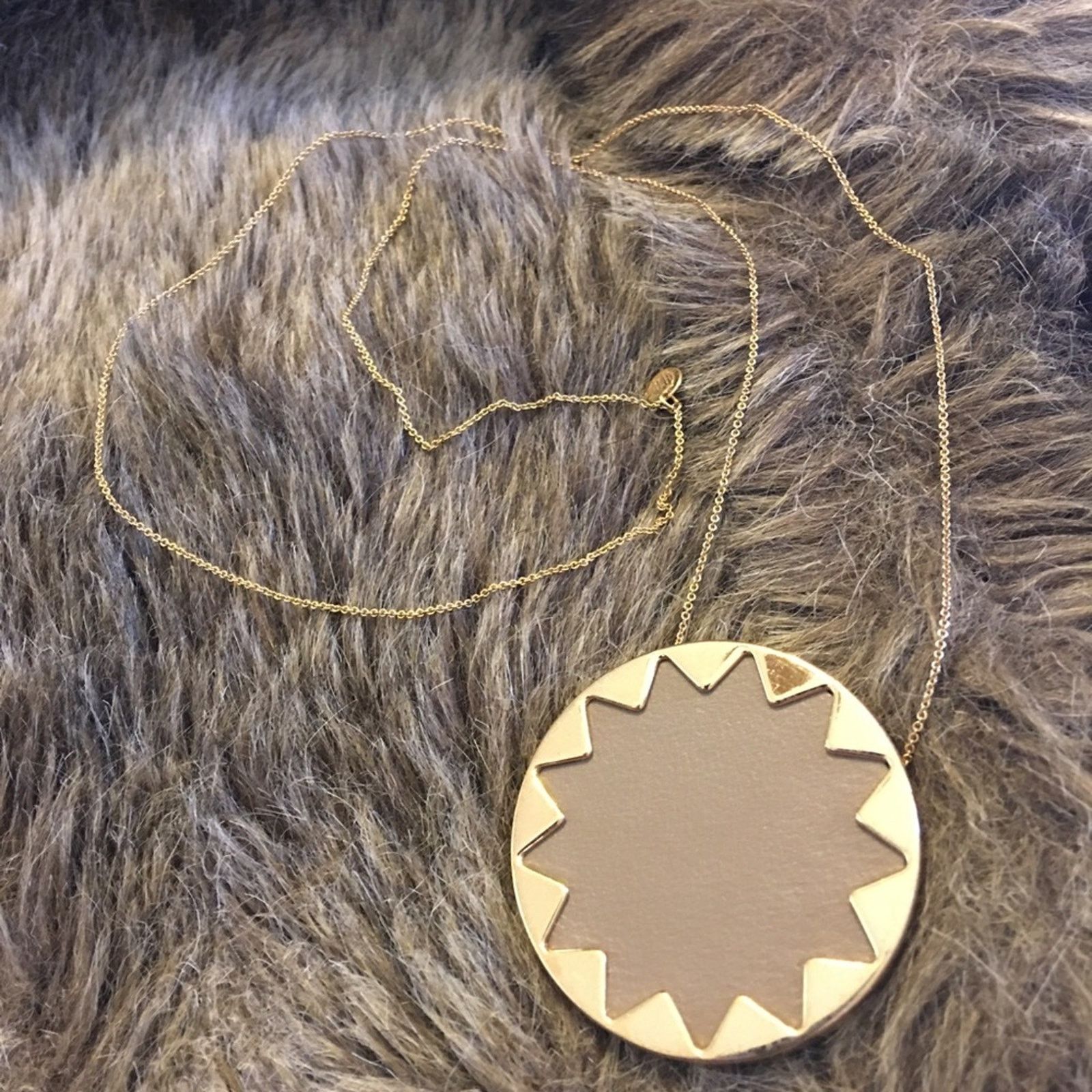 Jewelry House of Harlow 1960 starburst pendant necklace Size ONE SIZE - 8 Thumbnail
