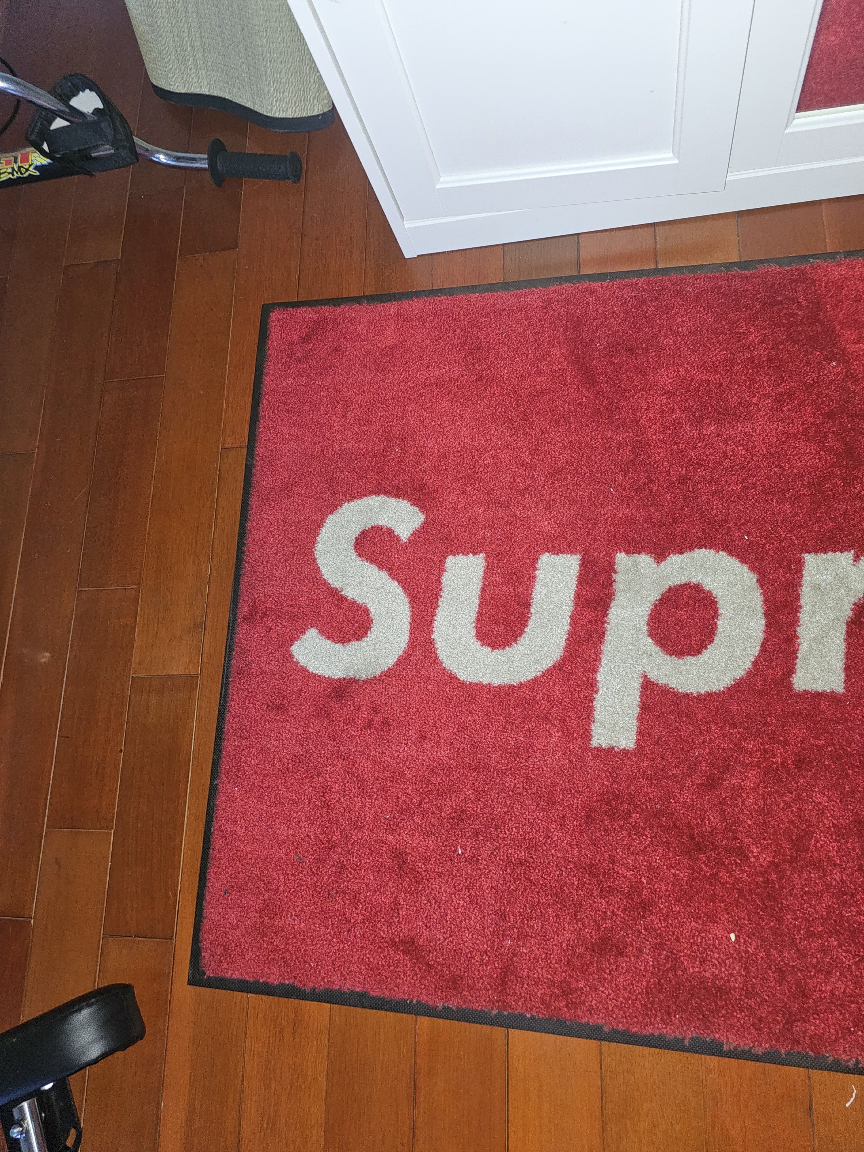 Supreme Supreme Box Logo Store Rug **Rare*Unreleased Size ONE SIZE - 7 Thumbnail