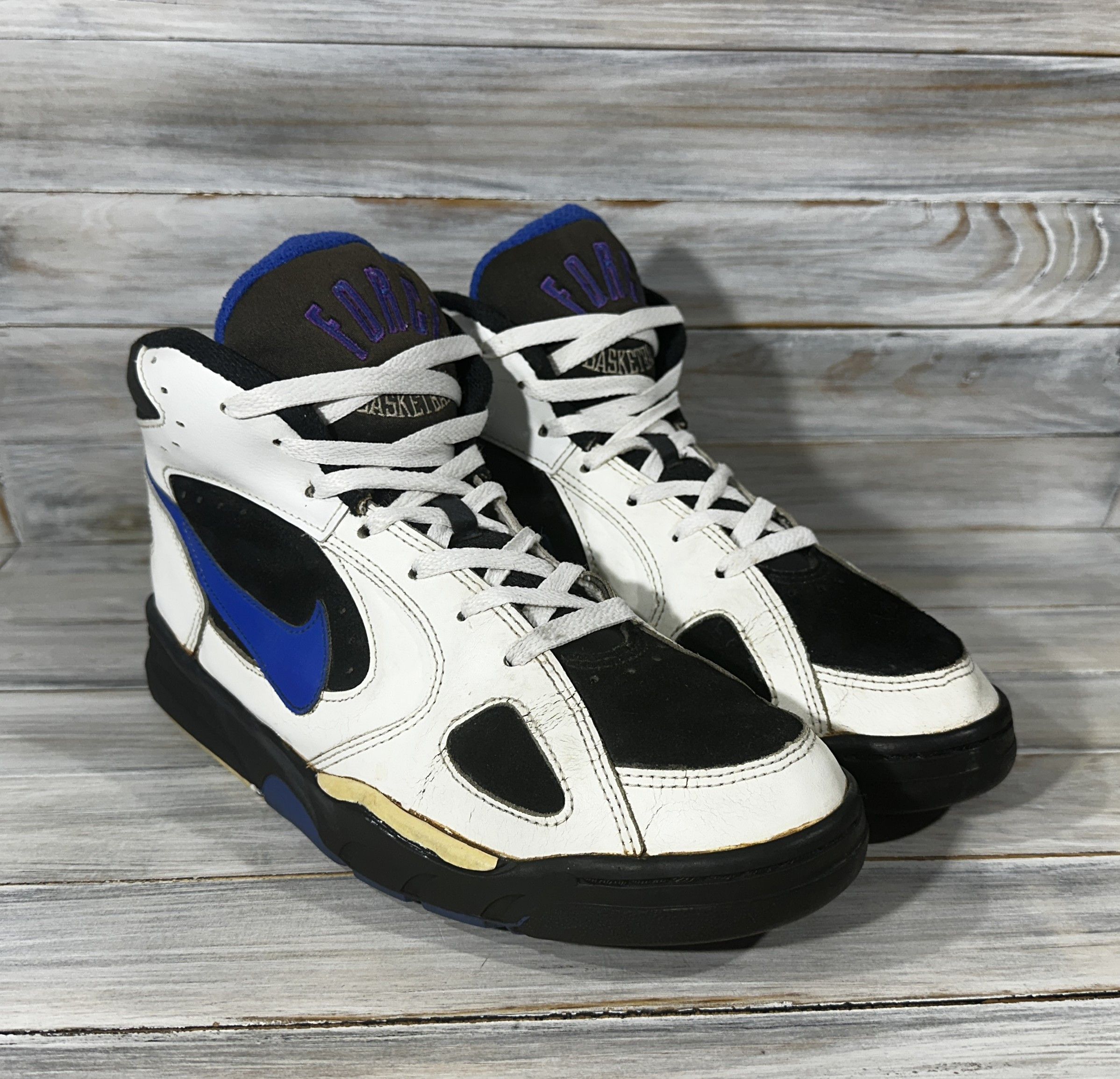 Nike × Vintage 1993 Vintage Nike Force Basketball Sneakers Very Rare Retro Size US 10 / EU 43 - 16 Thumbnail
