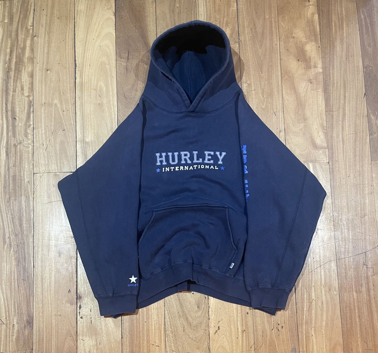 Hurley Vintage Crazy Hurley blue hoodie XL Y2K surfwear heavy rare Size US XL / EU 56 / 4 - 1 Thumbnail