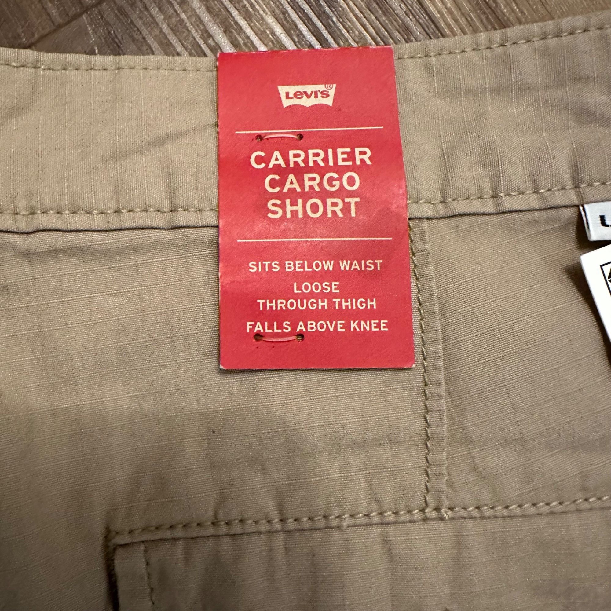 Levi's NWT Levi's Men's Carrier Cargo Shorts true chino Sz 30 Size US 30 / EU 46 - 10 Thumbnail