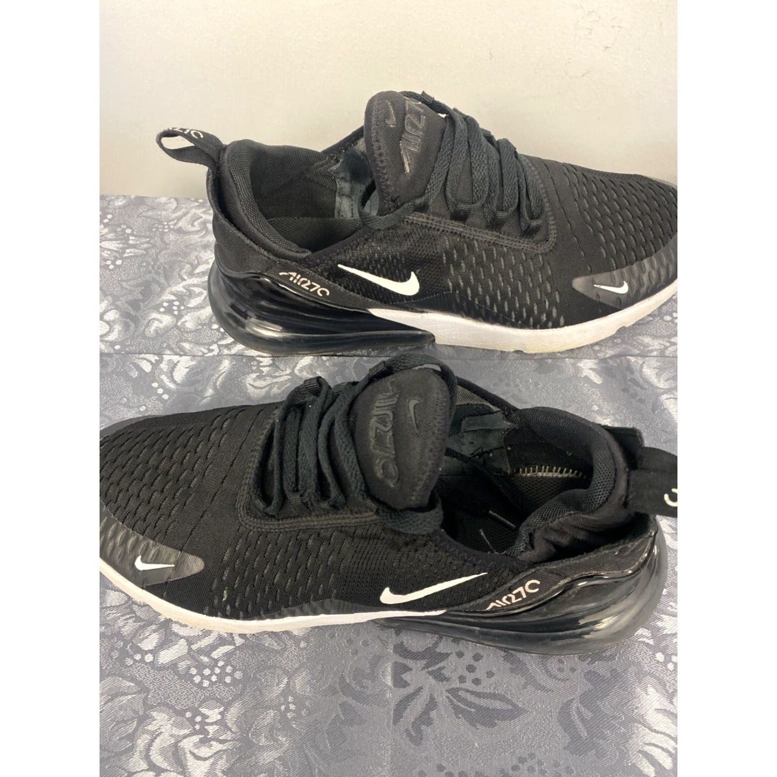Nike Nike Air Max 270 Sneaker Men's US 11 / UK 10 / EU 45 Black White Athletic Running Shoes Size US 10 / EU 43 - 5 Thumbnail