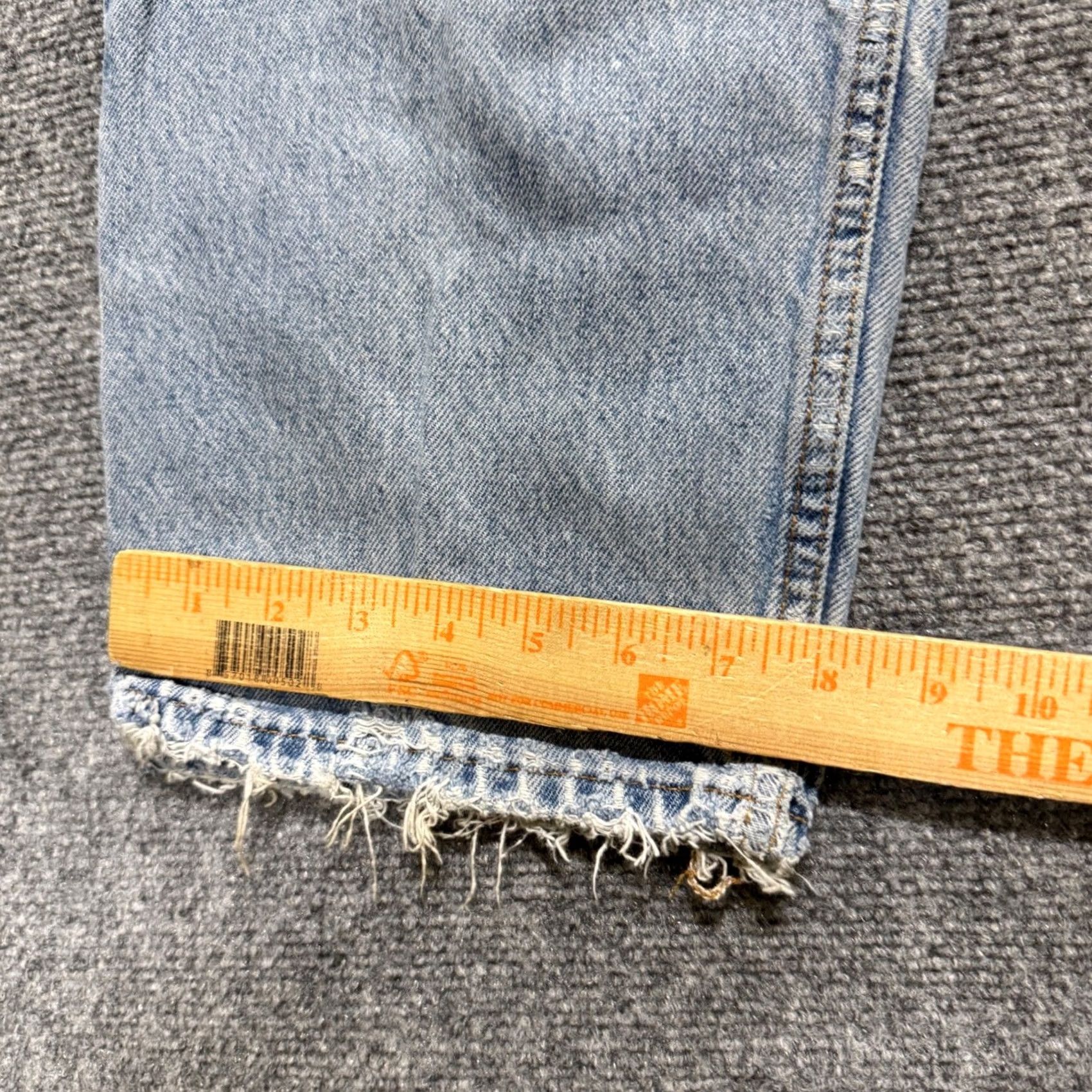 Levi's VINTAGE Levi's 550 Jeans Mens 38x32 Relaxed Fit Patched Distressed Light Wash Blue Bootcut Mens Size US 38 / EU 54 - 6 Thumbnail