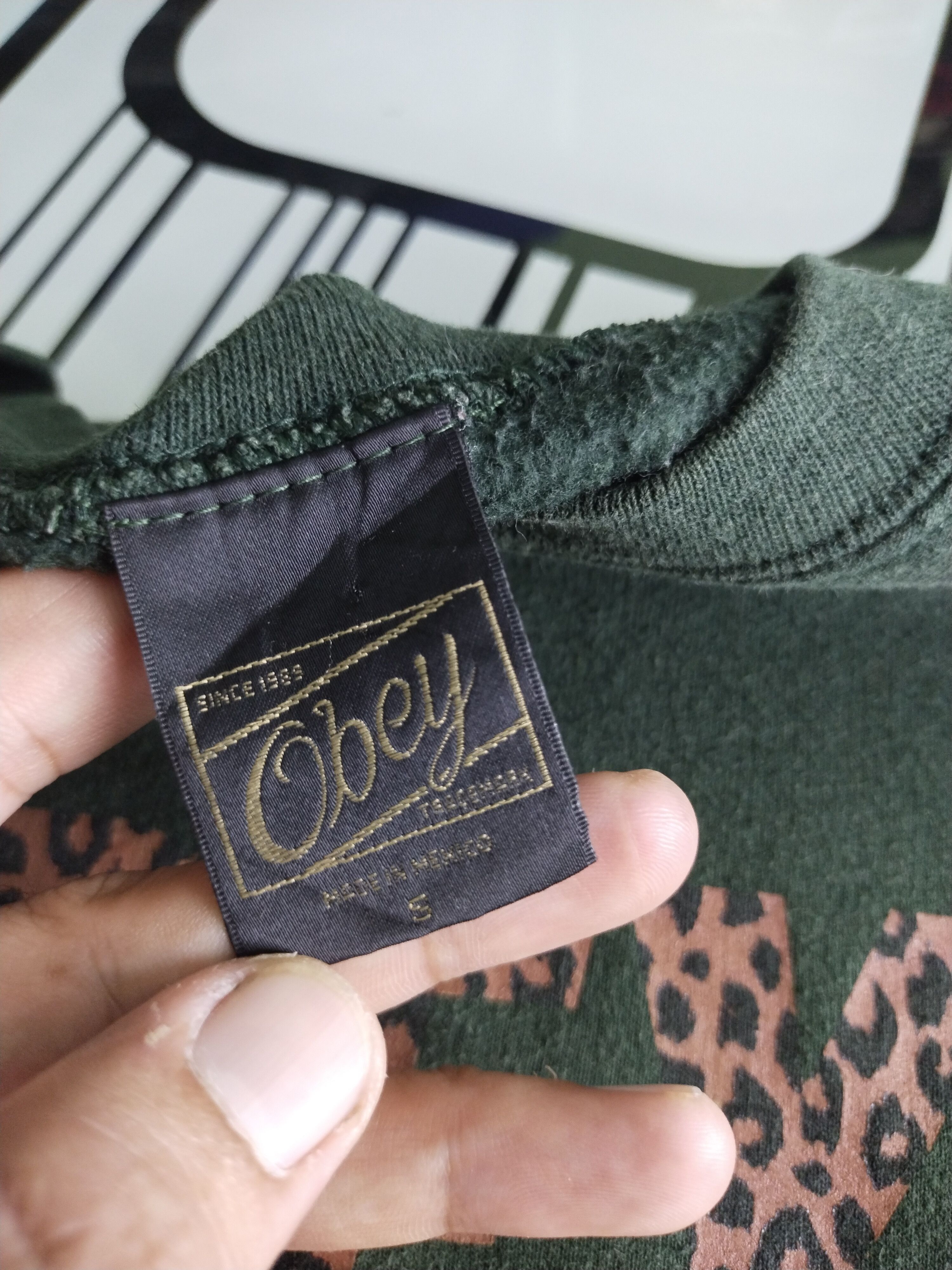 Obey × Vintage Vtg 90's Obey Box Logo Green Sweatshirt Size US S / EU 44-46 / 1 - 10 Thumbnail