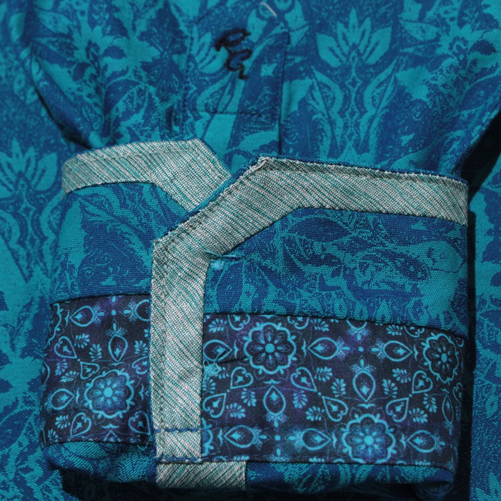 Robert Graham Robert Graham New with tags Shirt Size M US In Blue Size US M / EU 48-50 / 2 - 6 Thumbnail