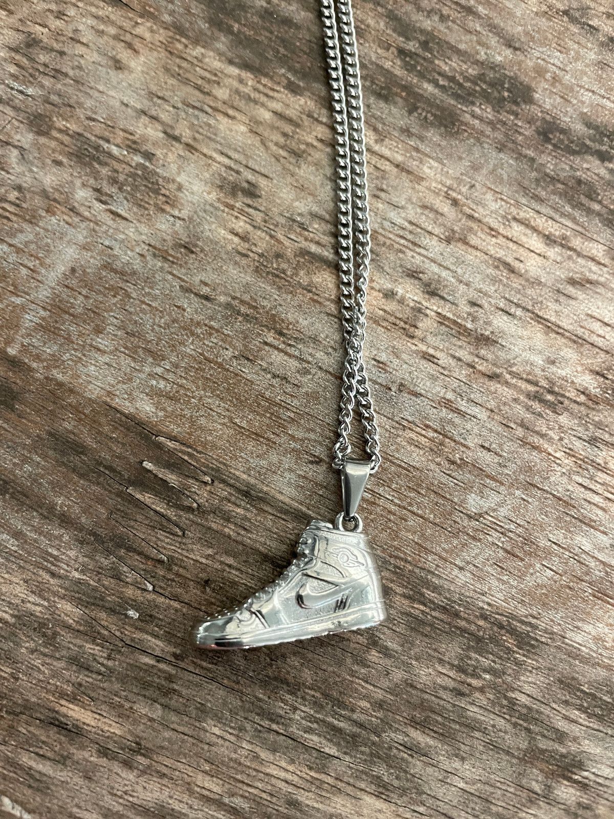 Other NIKE AIR JORDAN SNEAKER SILVER NECKLACE PENDANT 20" STAINLES Size ONE SIZE - 1 Thumbnail