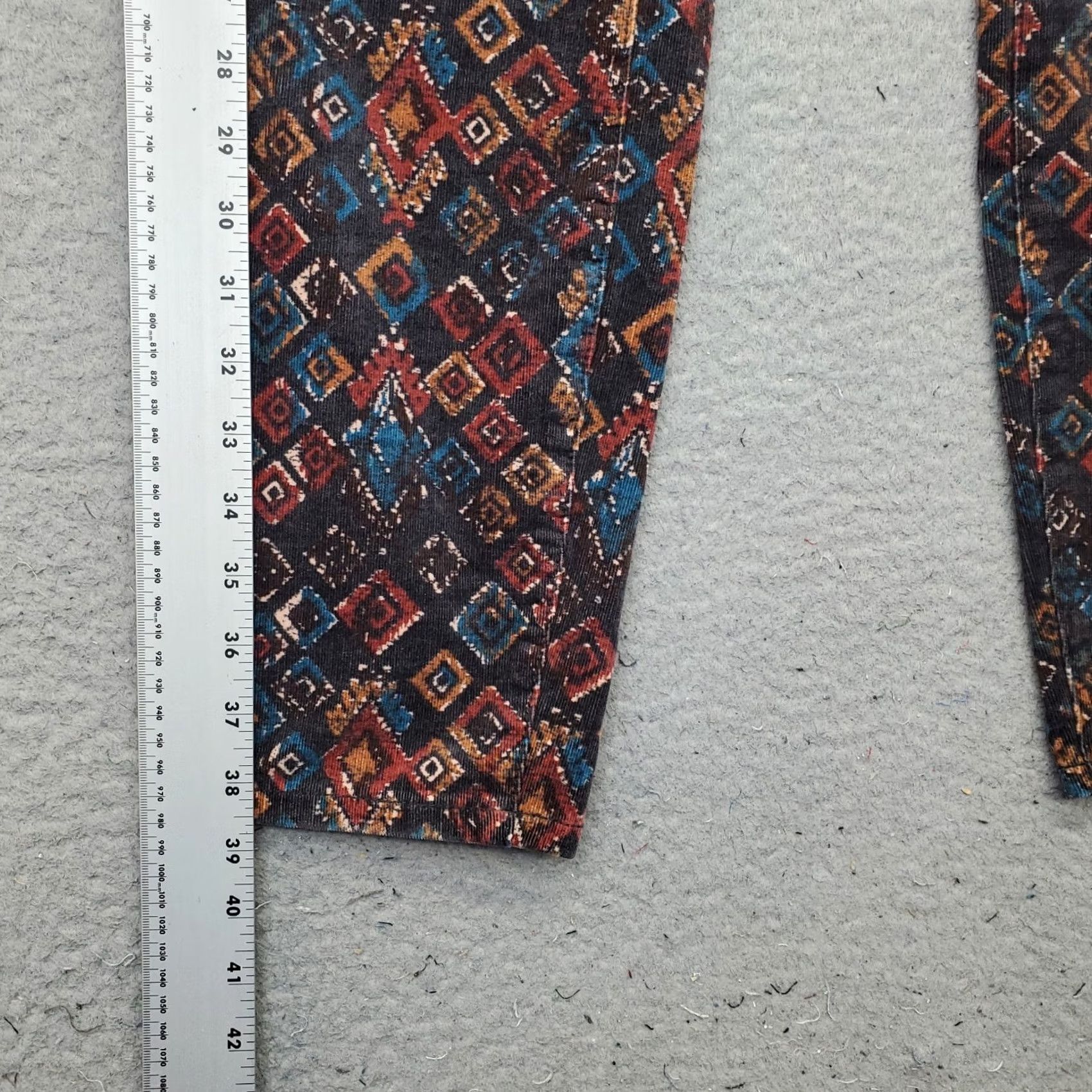 Anthropologie Anthropologie Pilcro Corduroy Pants Womens Size 32 Multicolor Geometric Stretch Button Fly Size 24" / US 00 / IT 34 - 3 Thumbnail