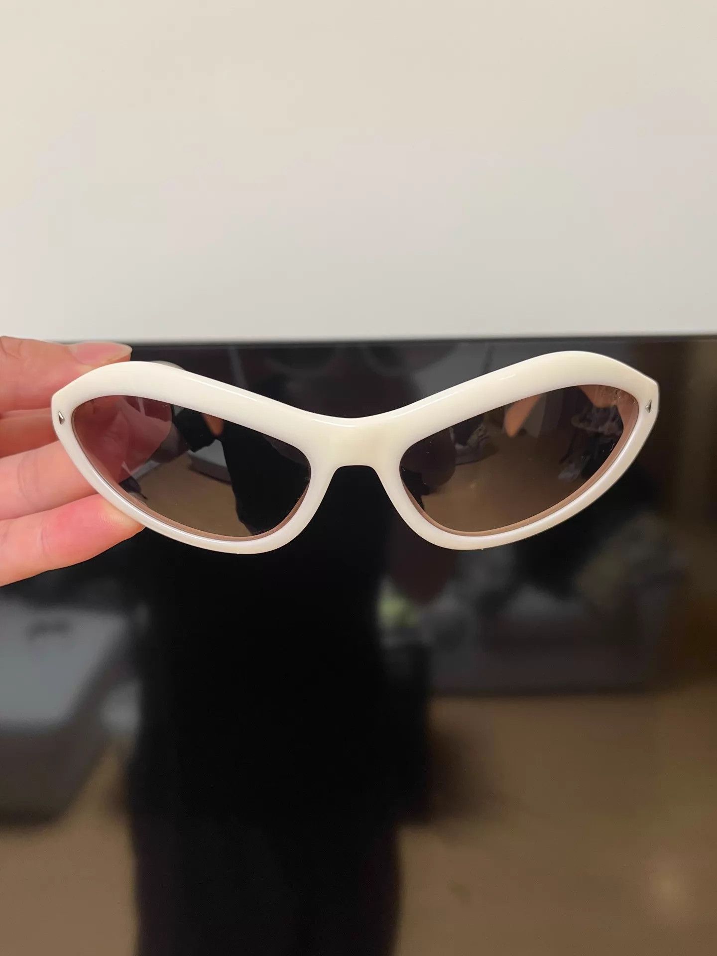 Prada Prada Archive 00s Sunglasses Size ONE SIZE - 3 Thumbnail