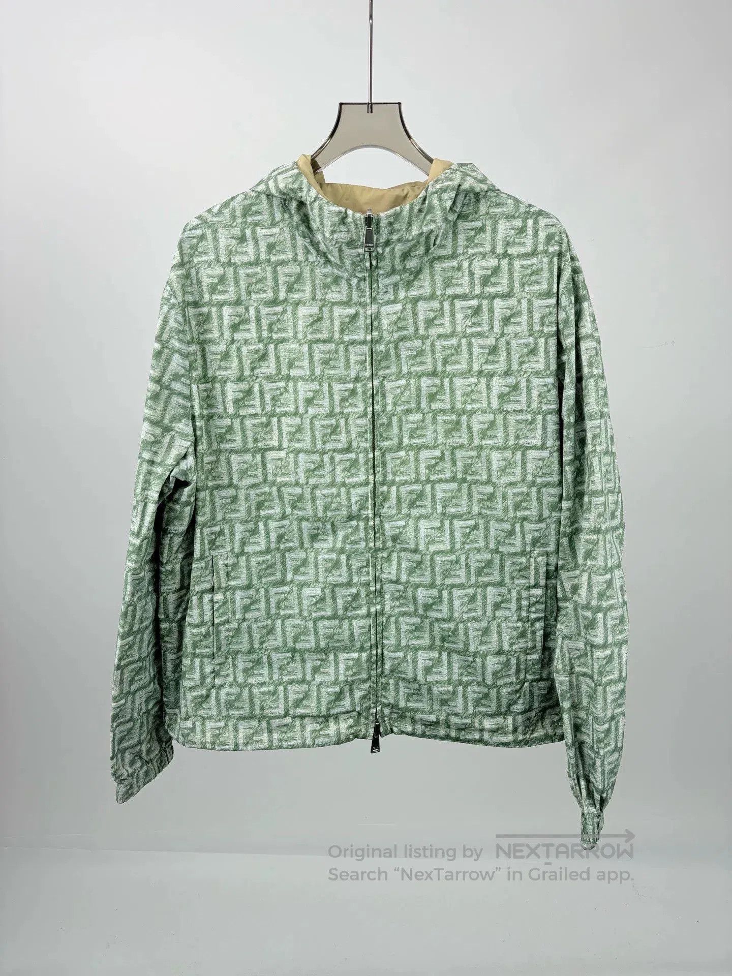 Fendi reversible hooded jacket with Fendi logo. Size US L / EU 52-54 / 3 - 1 Thumbnail