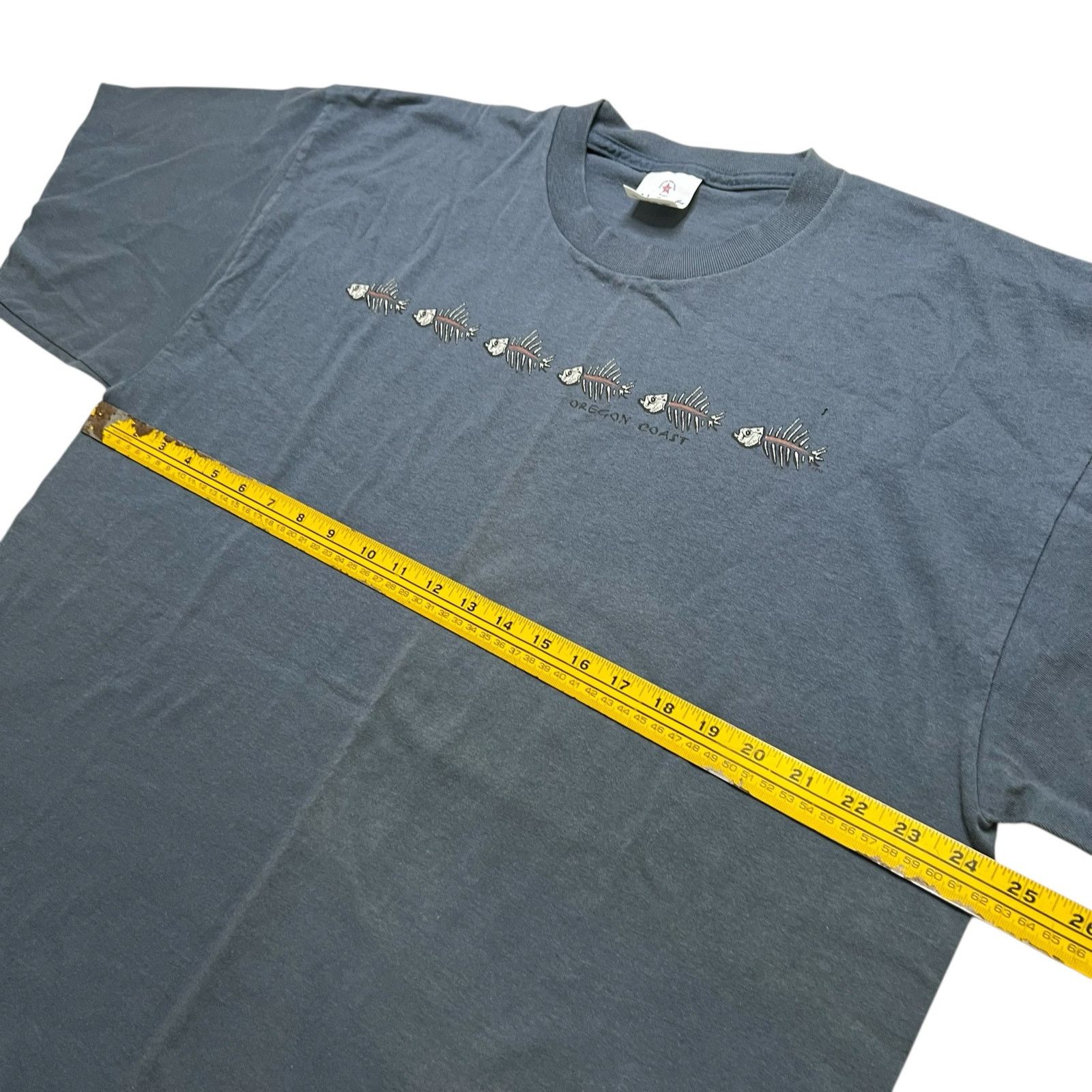 Vintage Vintage Oregon Coast Fish Skeleton T-Shirt in USA Size XL Size US XL / EU 56 / 4 - 6 Thumbnail