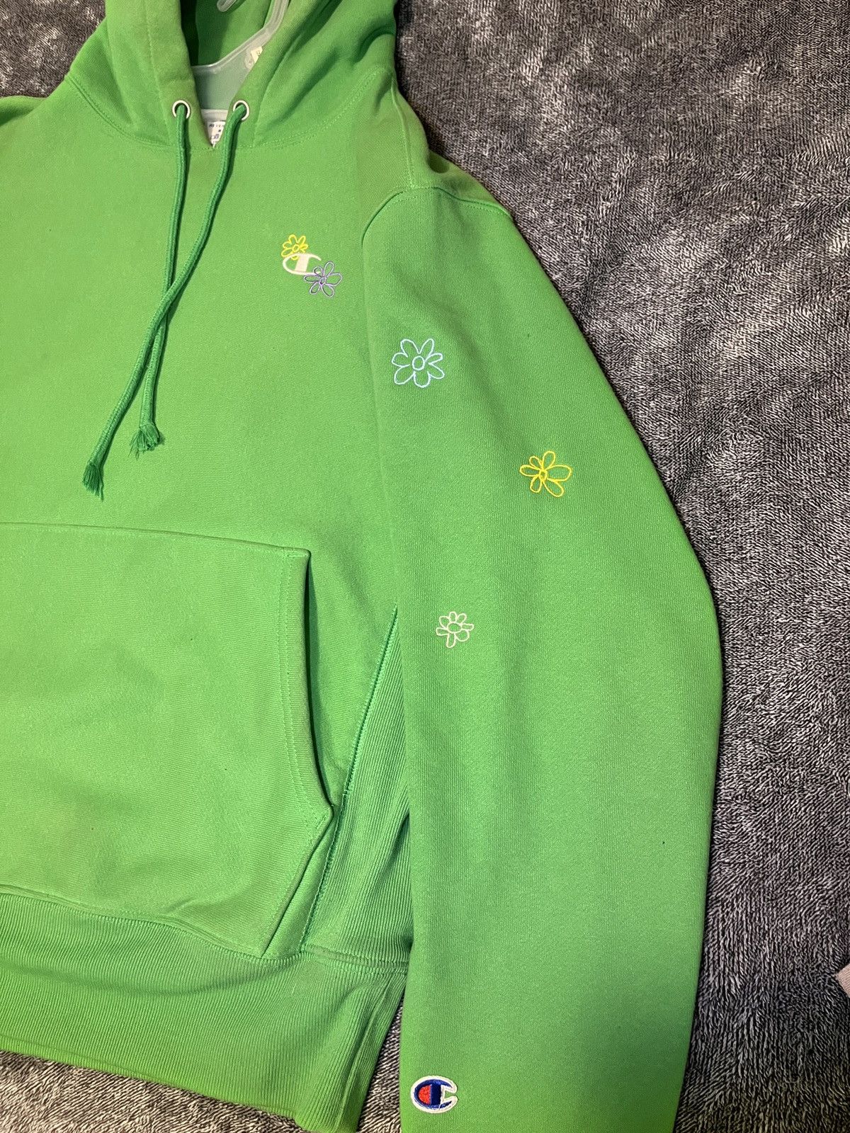 Champion Champion Reverse Weave Green Floral Embroidered Hoodie Size US S / EU 44-46 / 1 - 3 Thumbnail