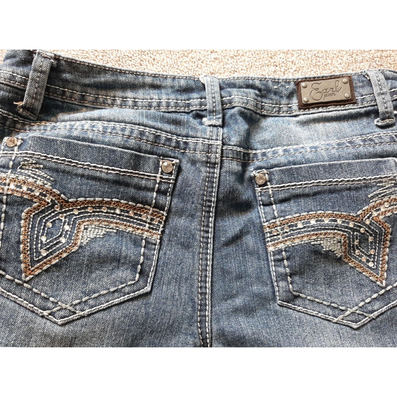 Vintage Earl Jeans Women's Capris Beaded Petite Size 6 Denim Blue Pants Capris Regular Zip Size 28" / US 6 / IT 42 - 6 Thumbnail