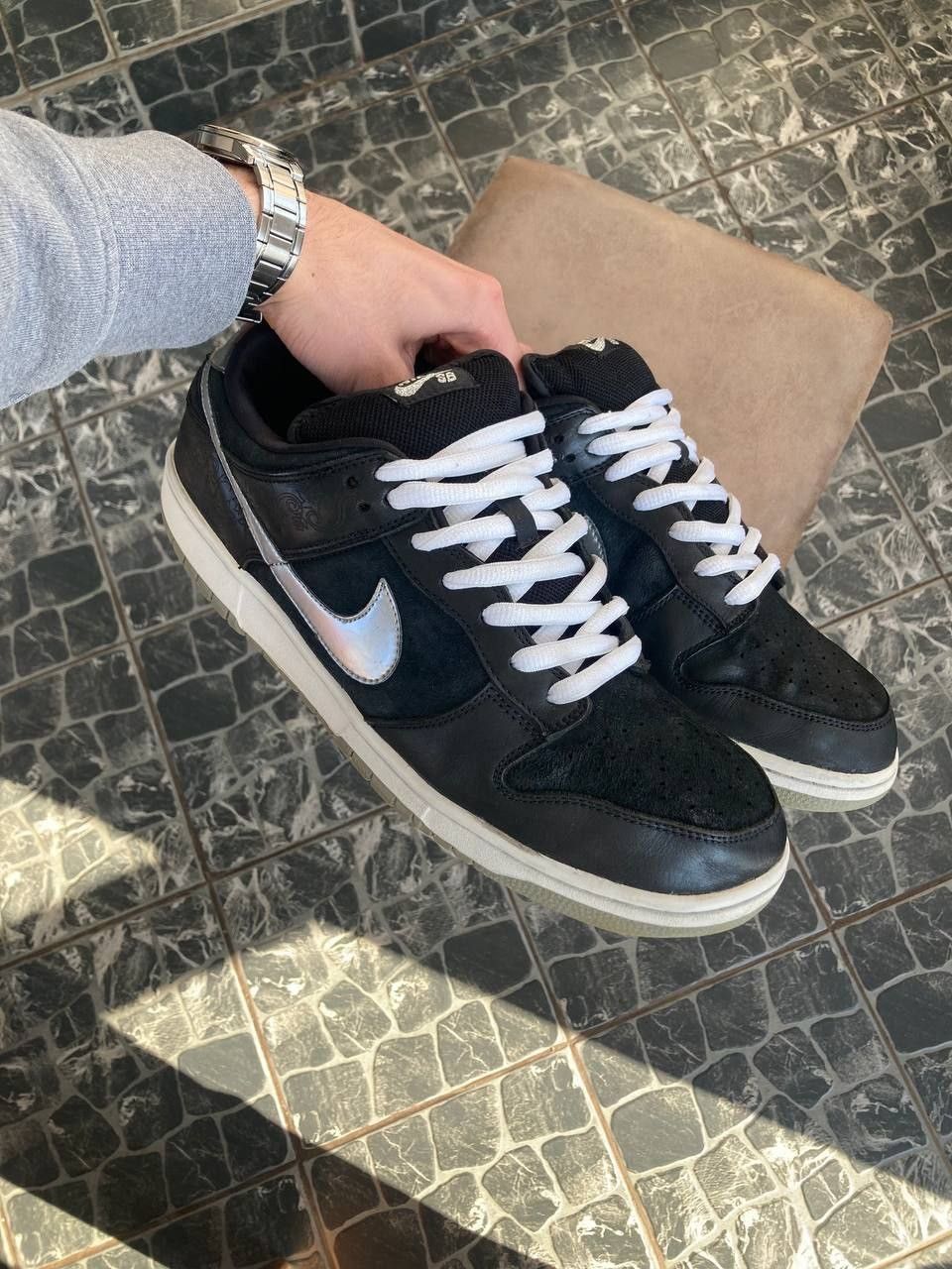 Nike SB Nike SB Dunk Low Premium Takashi 2 Size US 12 / EU 45 - 2 Thumbnail